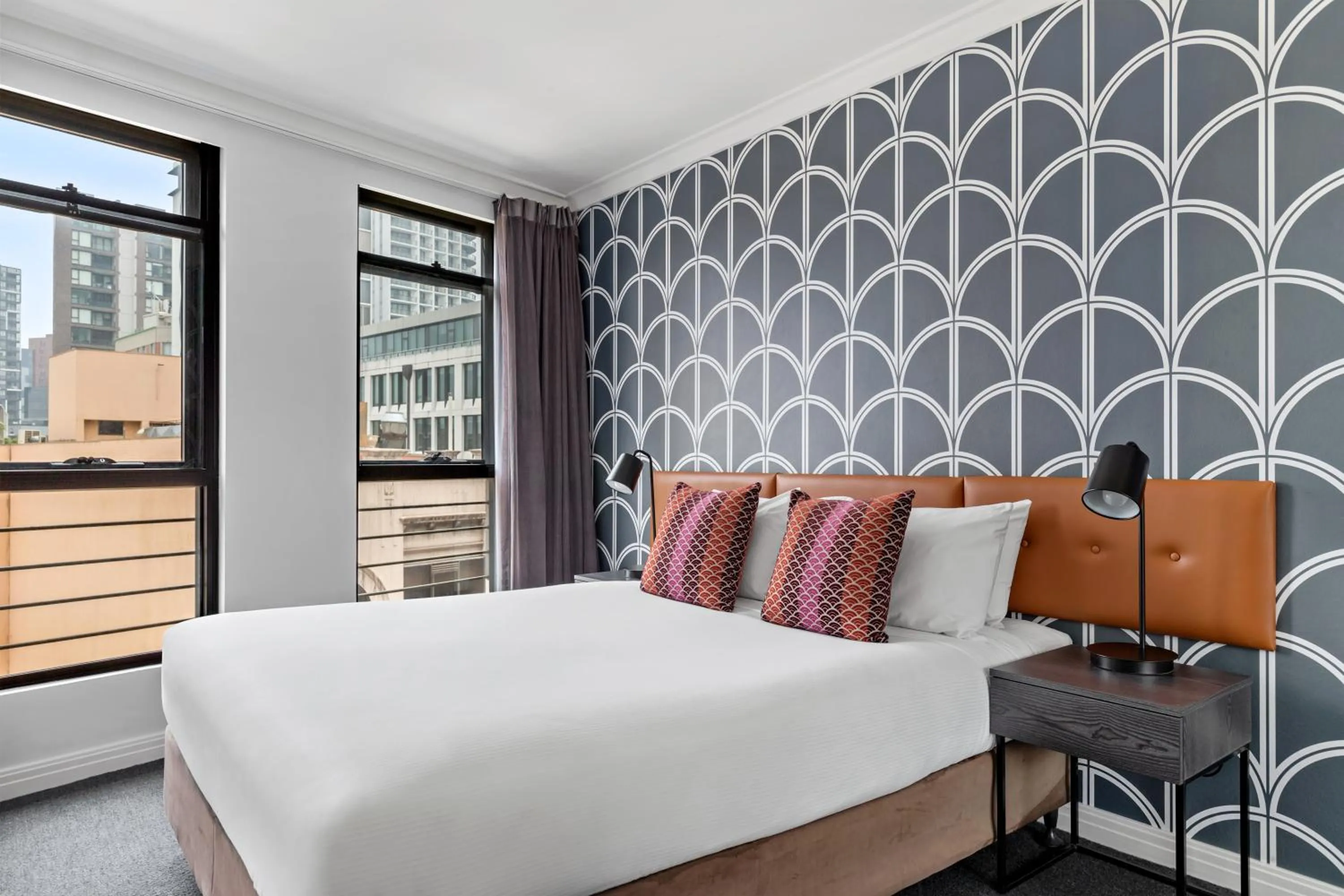 Bedroom, Bed in Mantra Sydney Central