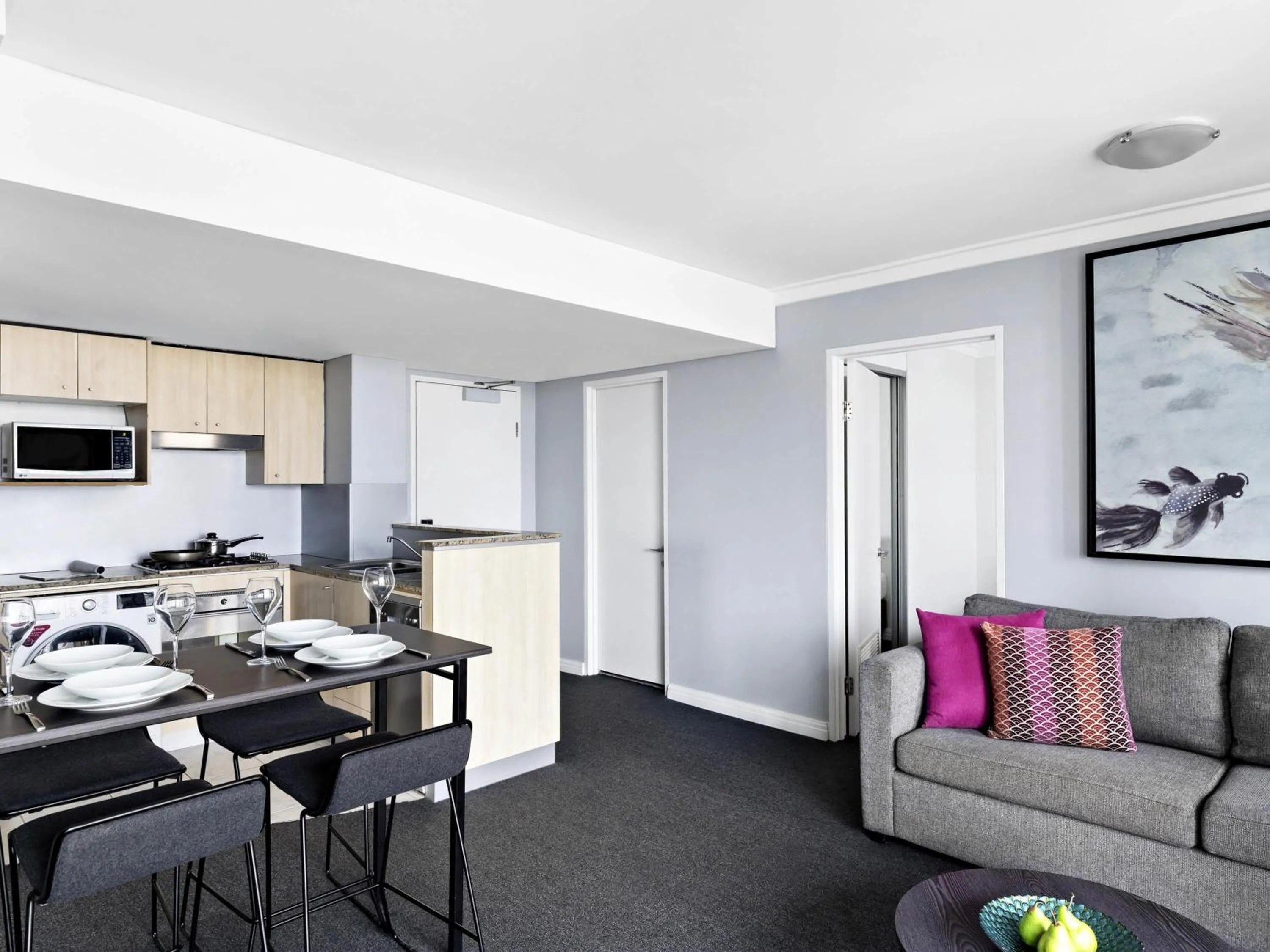 Bedroom in Mantra Sydney Central