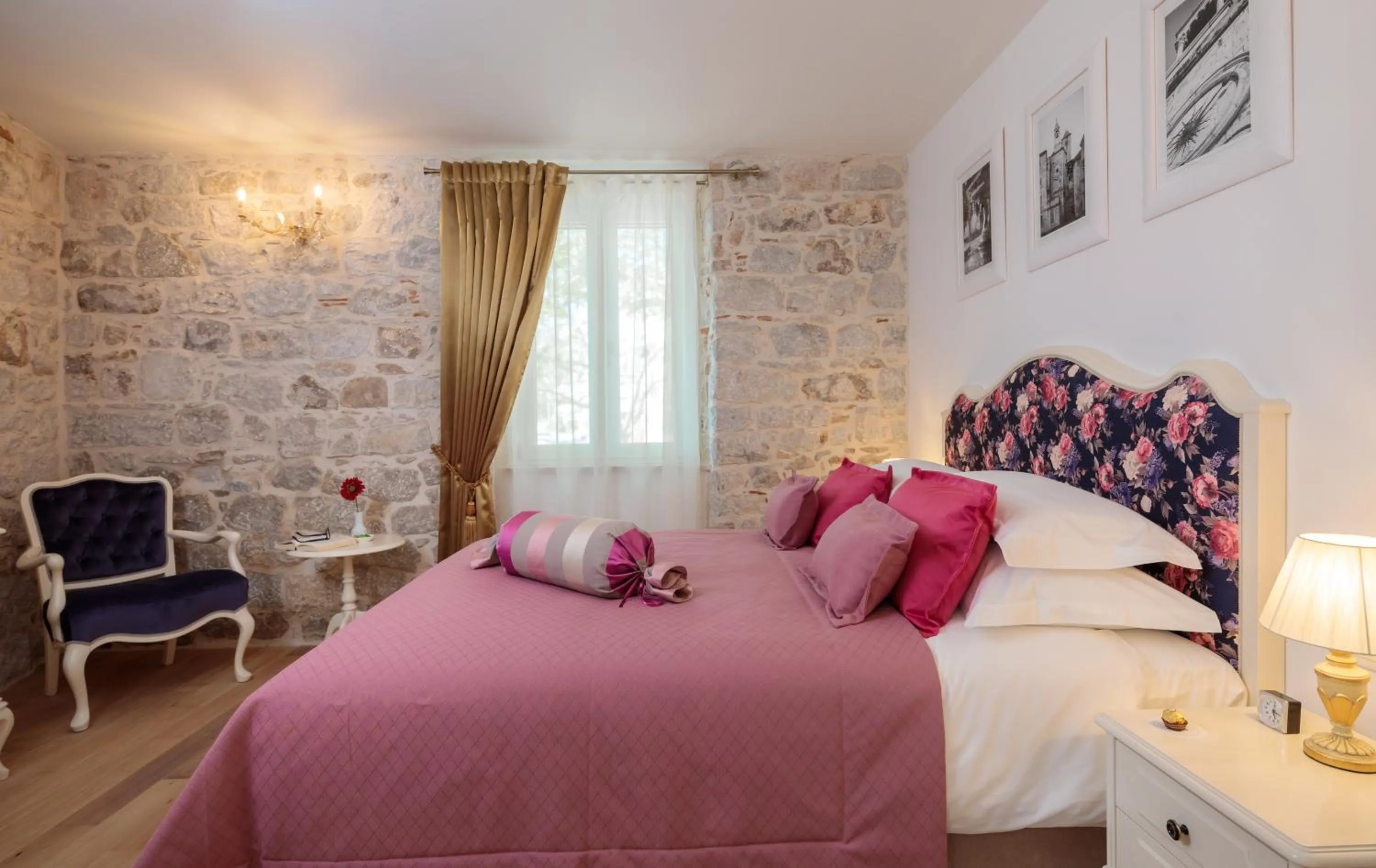 Bed in Priska Heritage Rooms