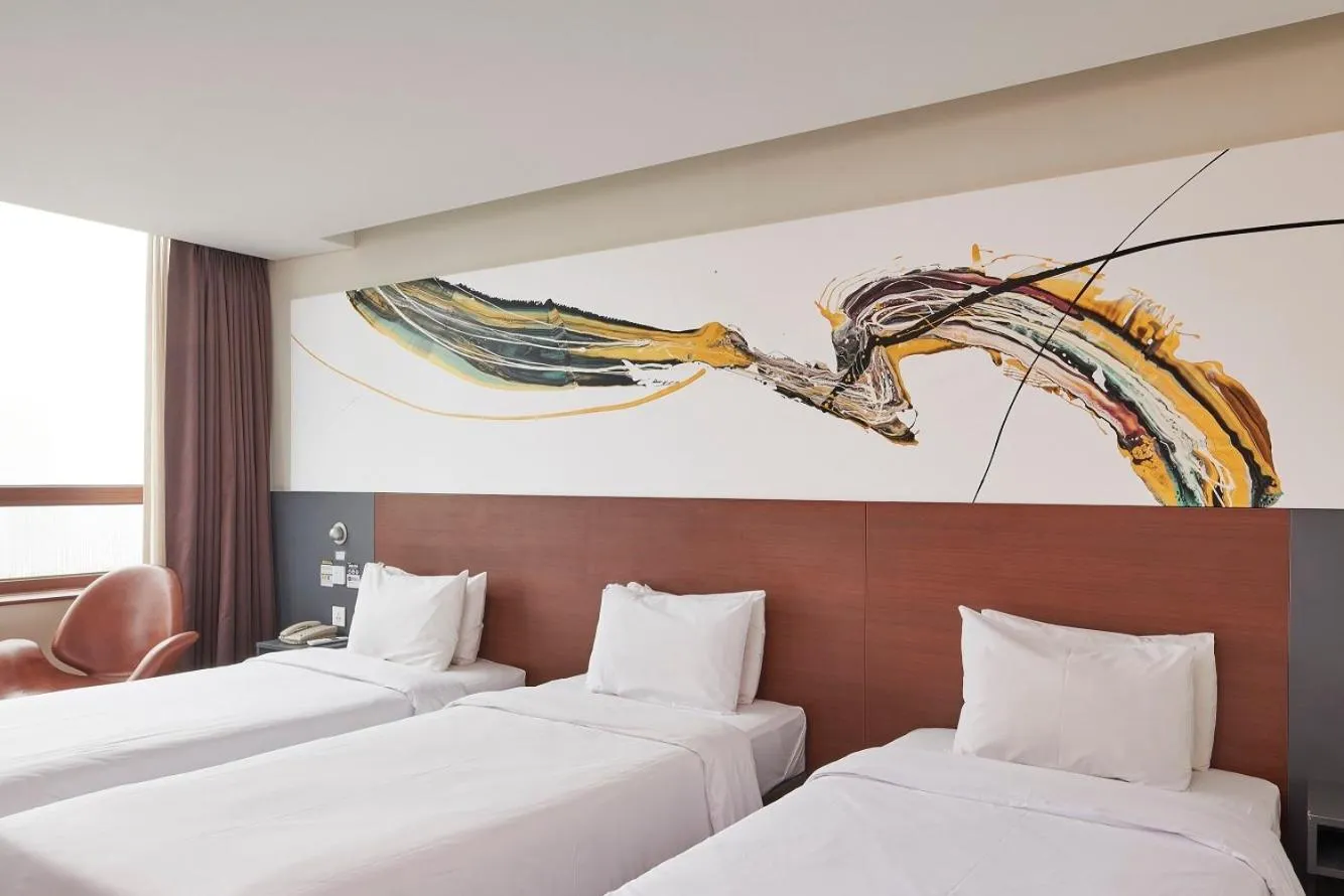 Photo of the whole room, Bed in Hotel Skypark Kingstown Dongdaemun