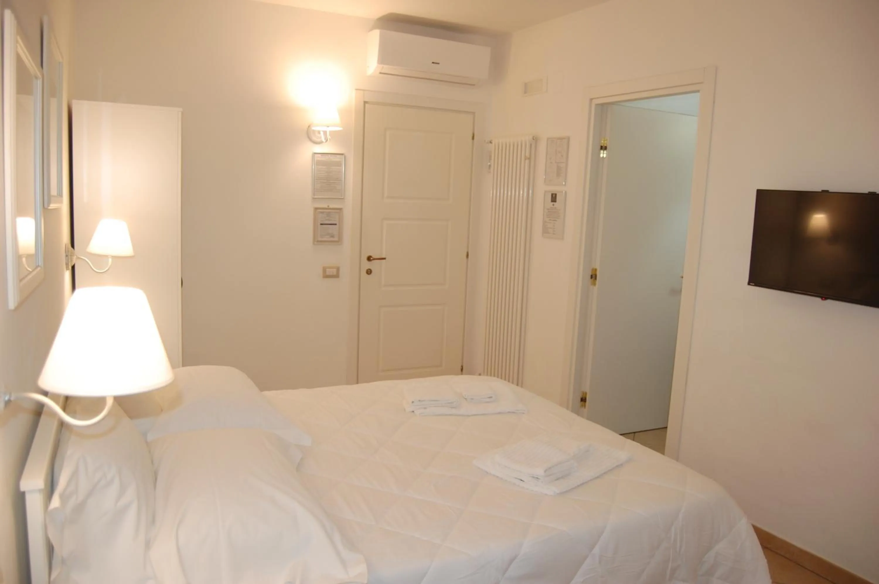 Bedroom, Bed in Antica Mateola