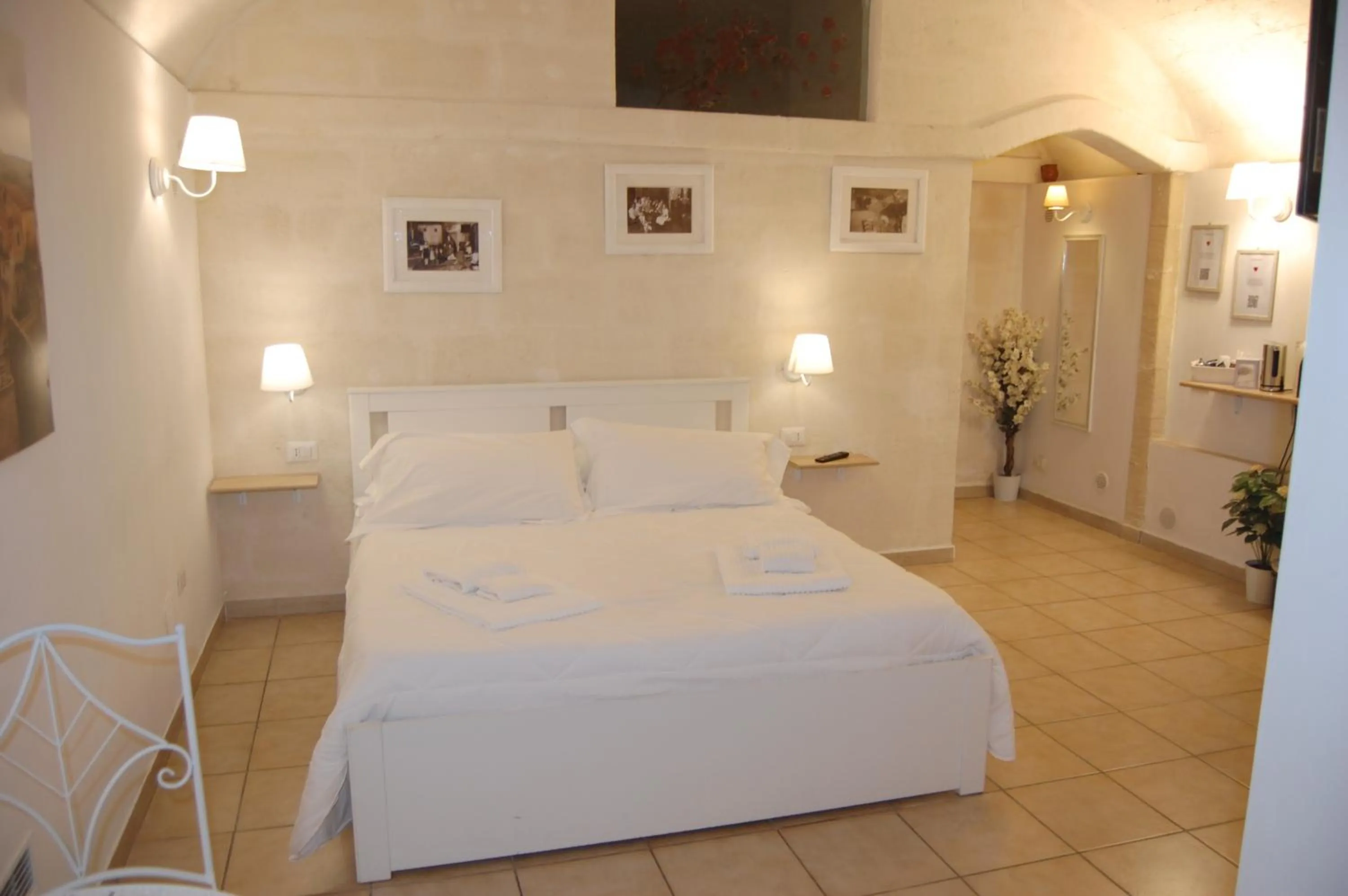 Bedroom, Bed in Antica Mateola