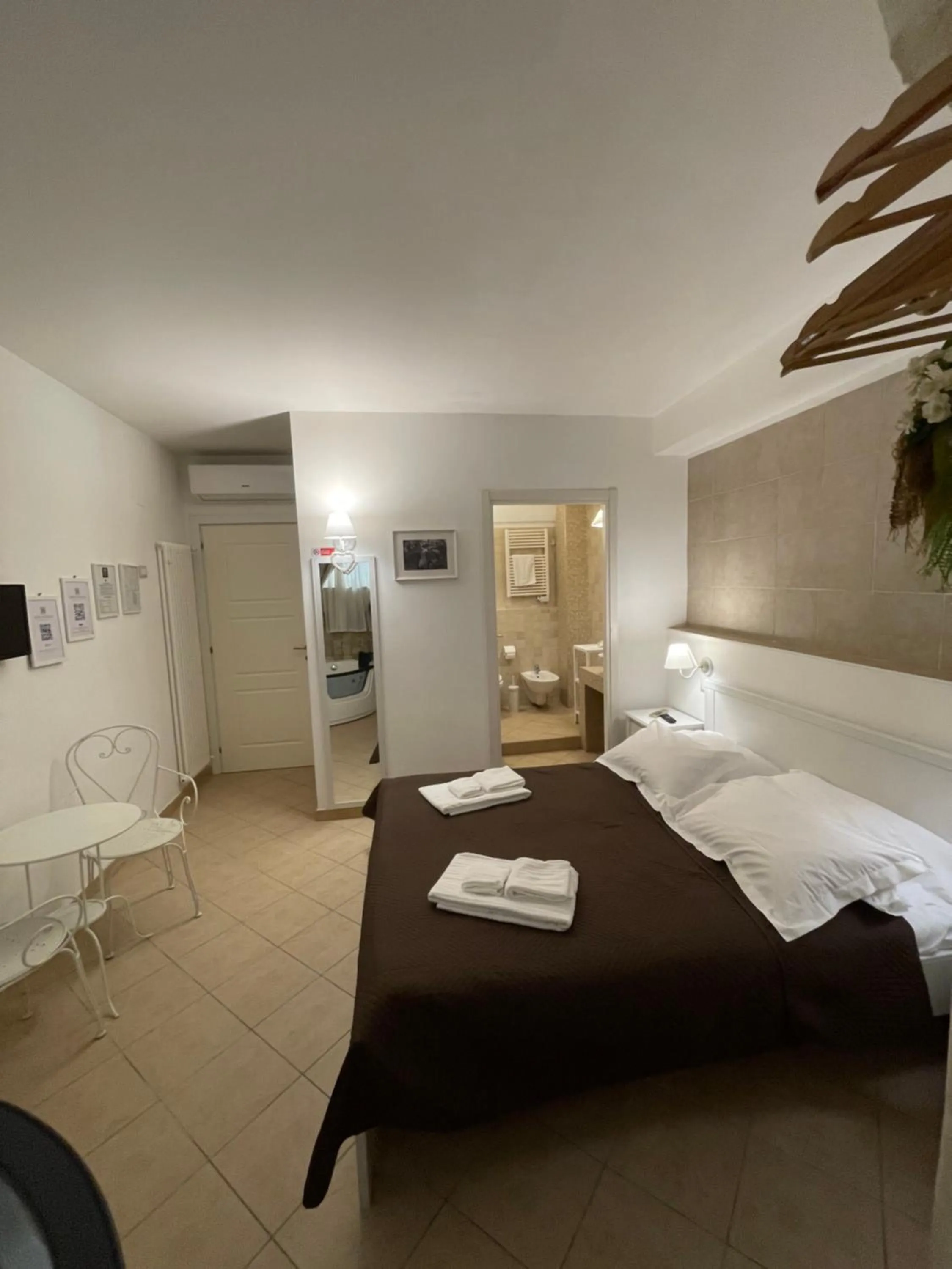 Bedroom, Bed in Antica Mateola