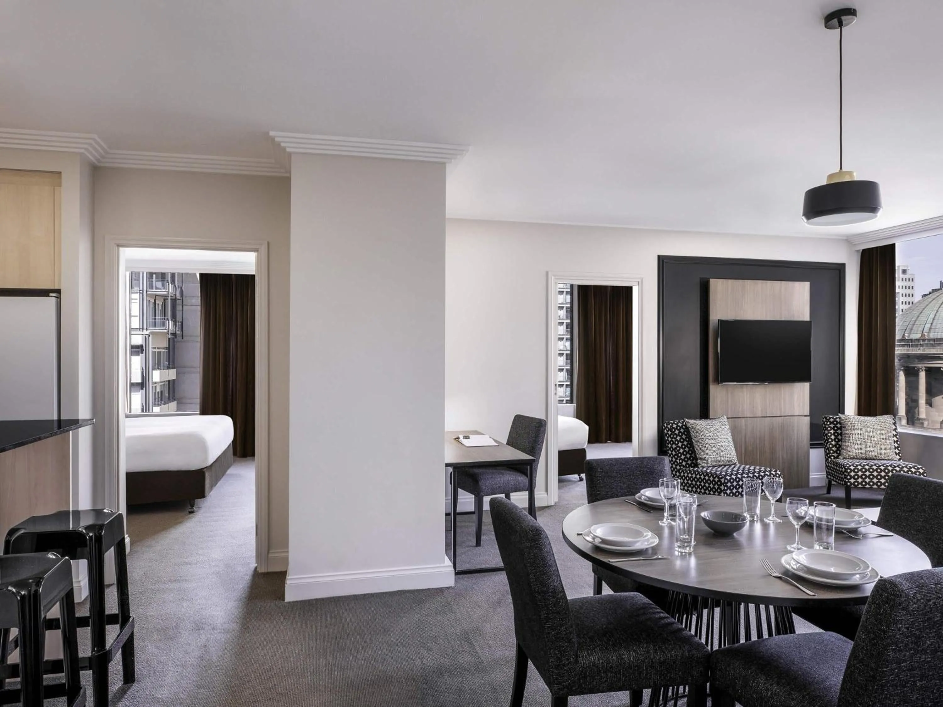 Bedroom, Bed in Mantra on Little Bourke Melbourne