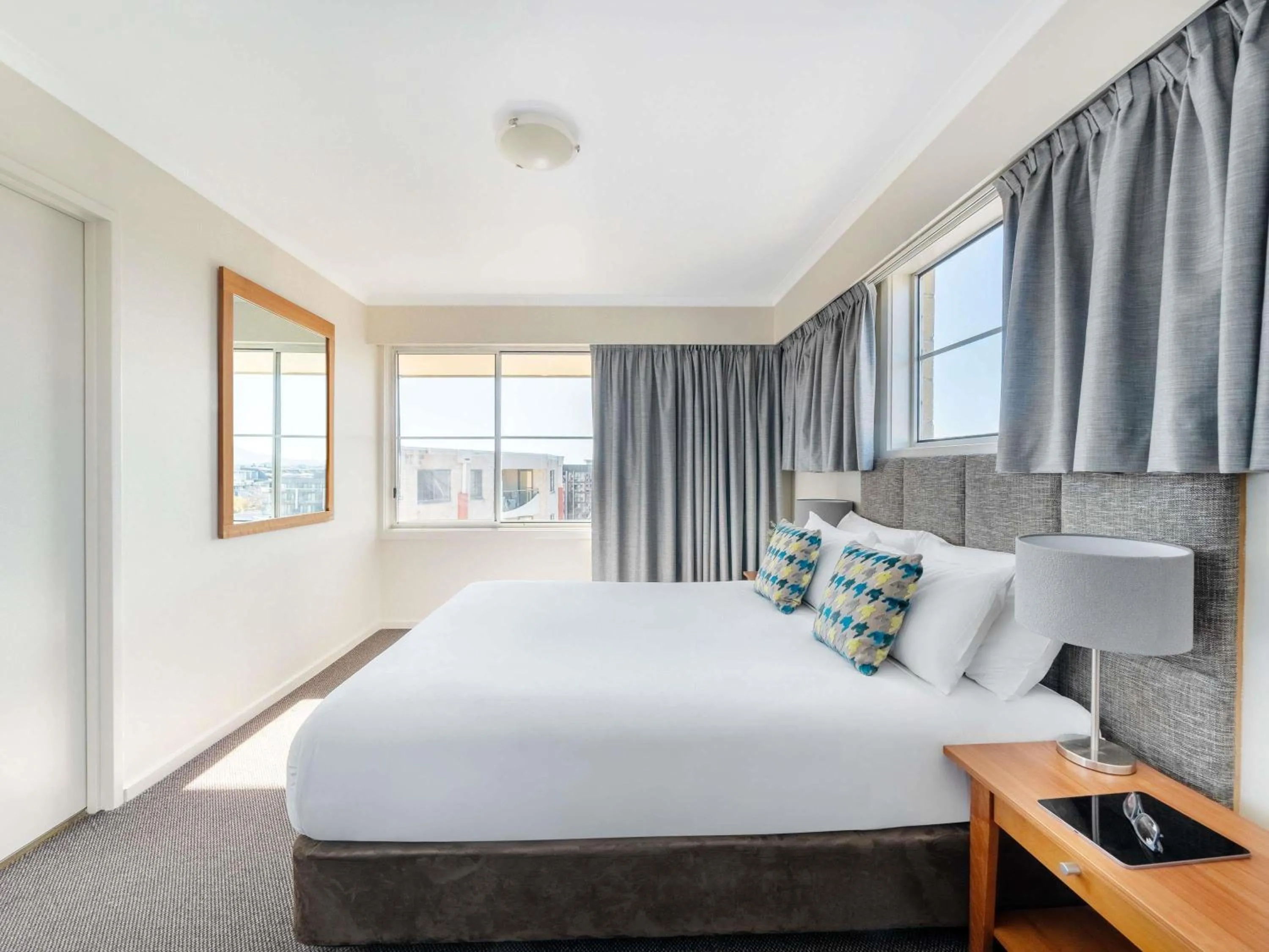 Bedroom, Bed in Mantra on Northbourne