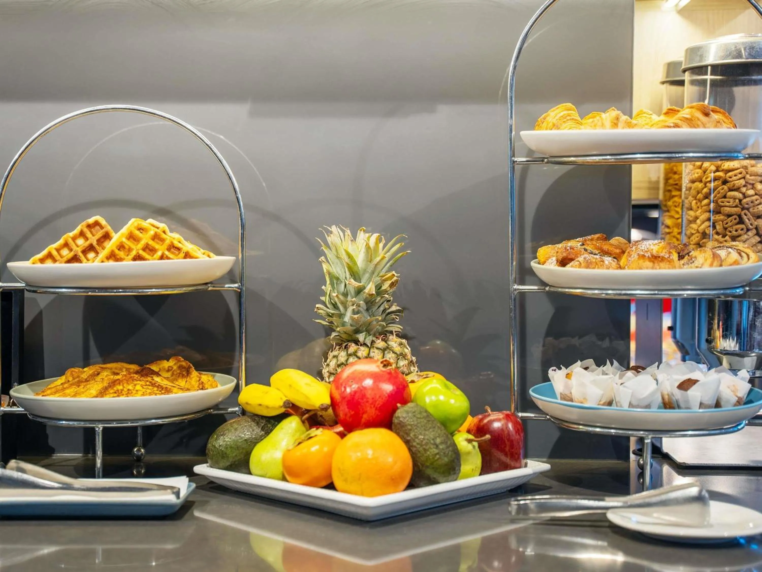 Restaurant/places to eat in Mantra on Northbourne