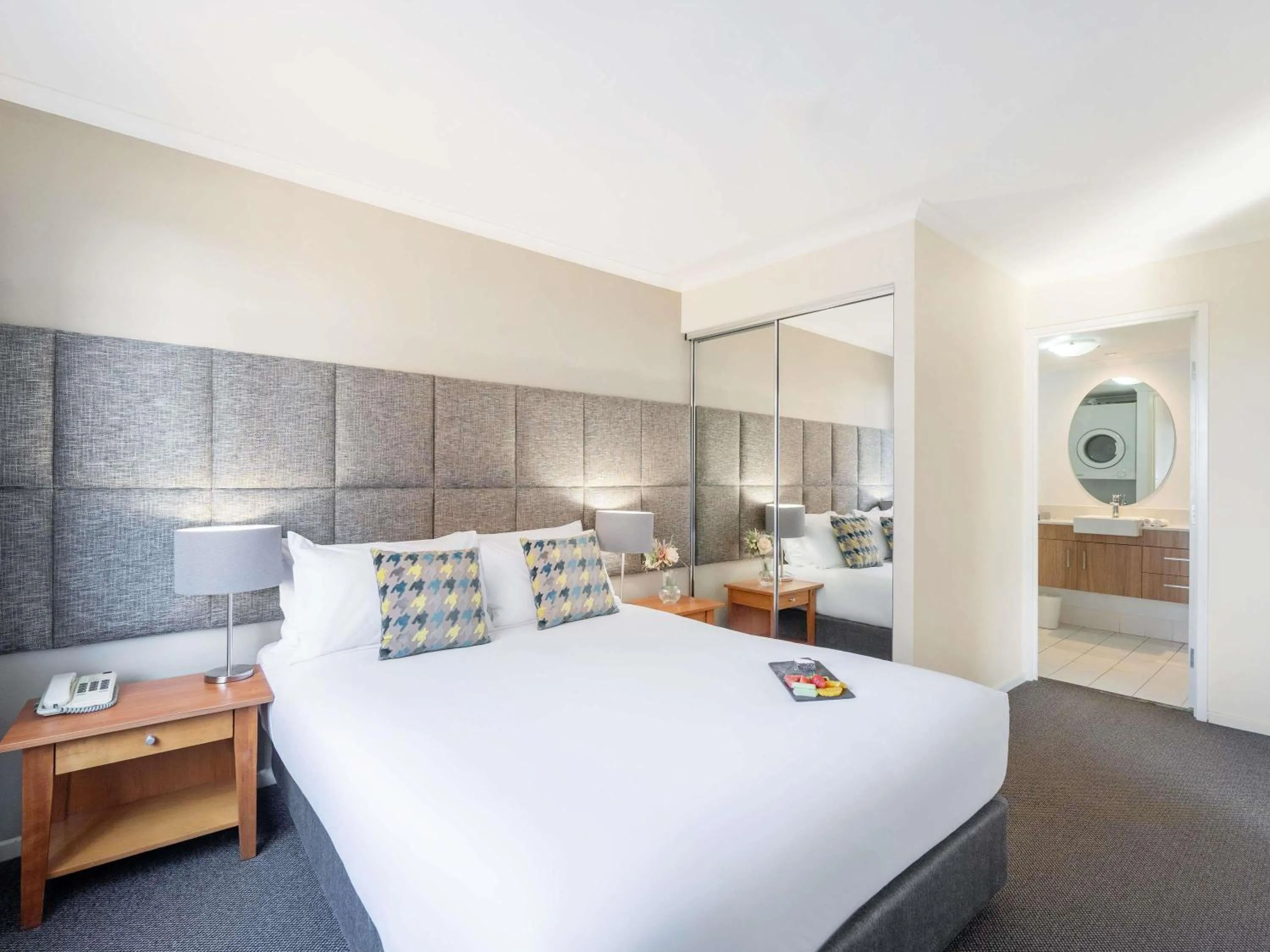 Bedroom, Bed in Mantra on Northbourne