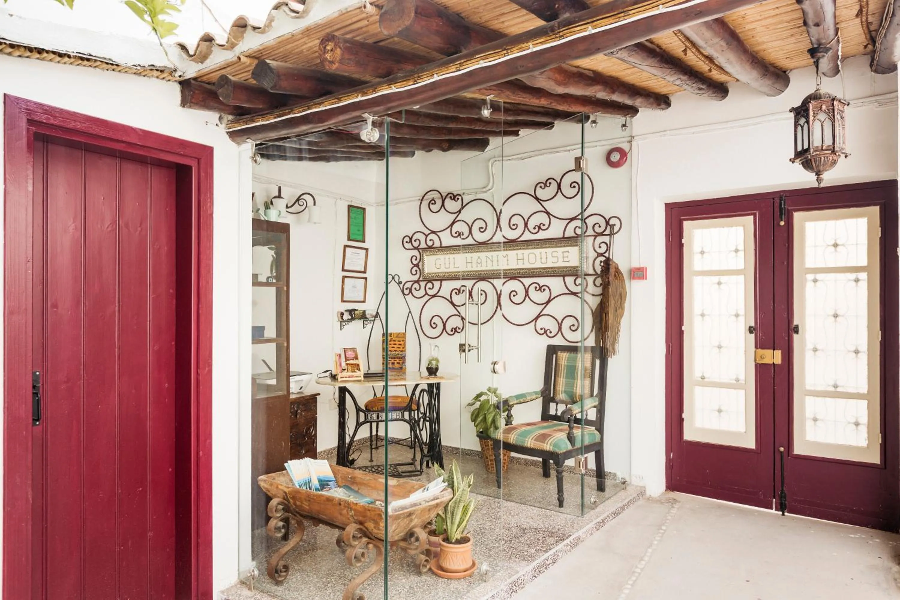 Facade/entrance in Gul Hanim House Boutique Hotel