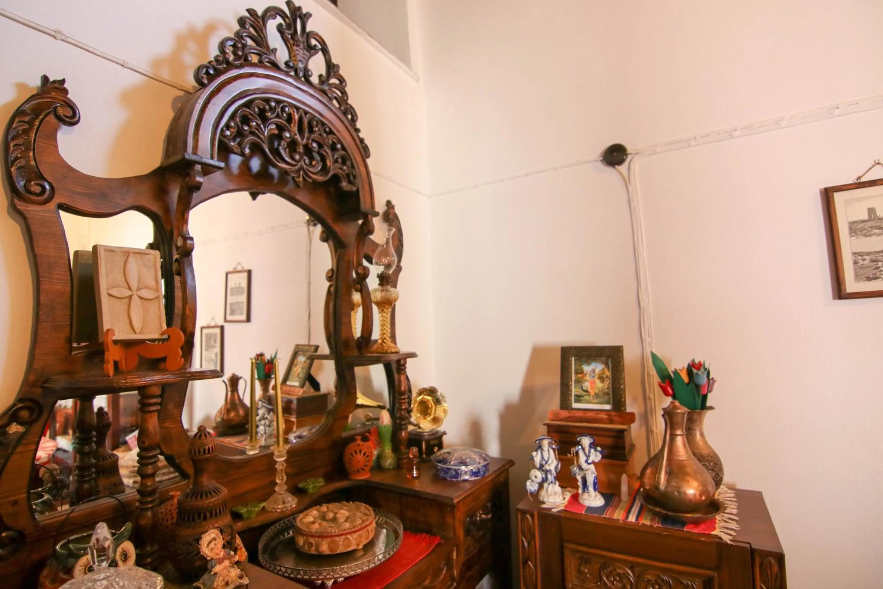 Communal kitchen in Gul Hanim House Boutique Hotel