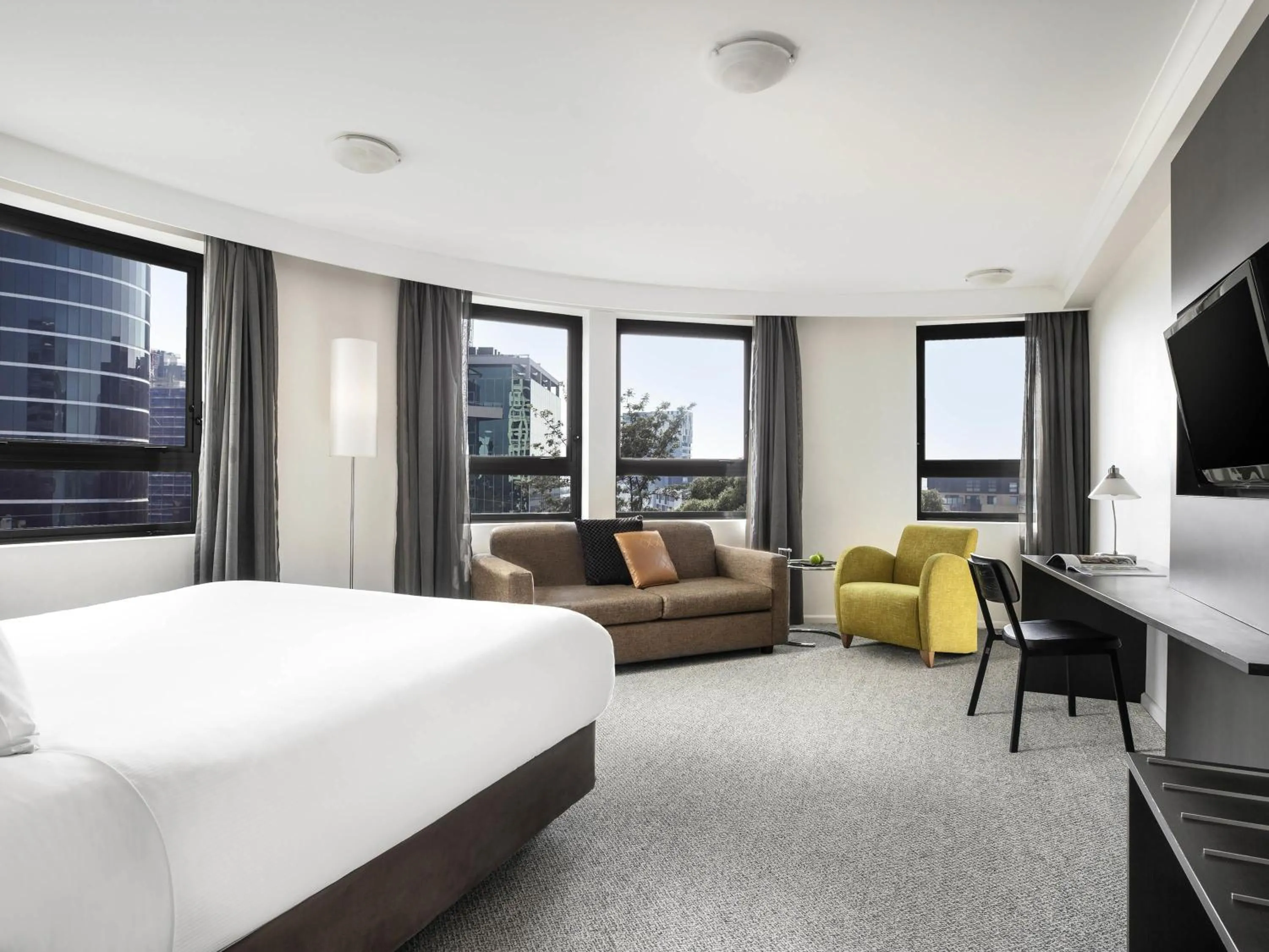 Bedroom, Bed in Mantra Parramatta