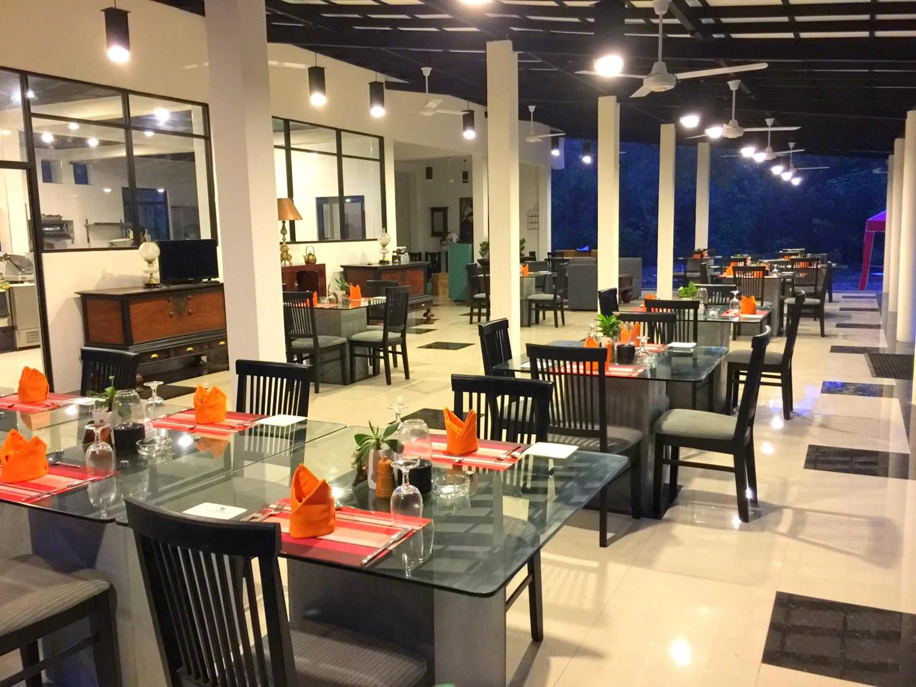 Restaurant/places to eat in Flower Garden Eco Village