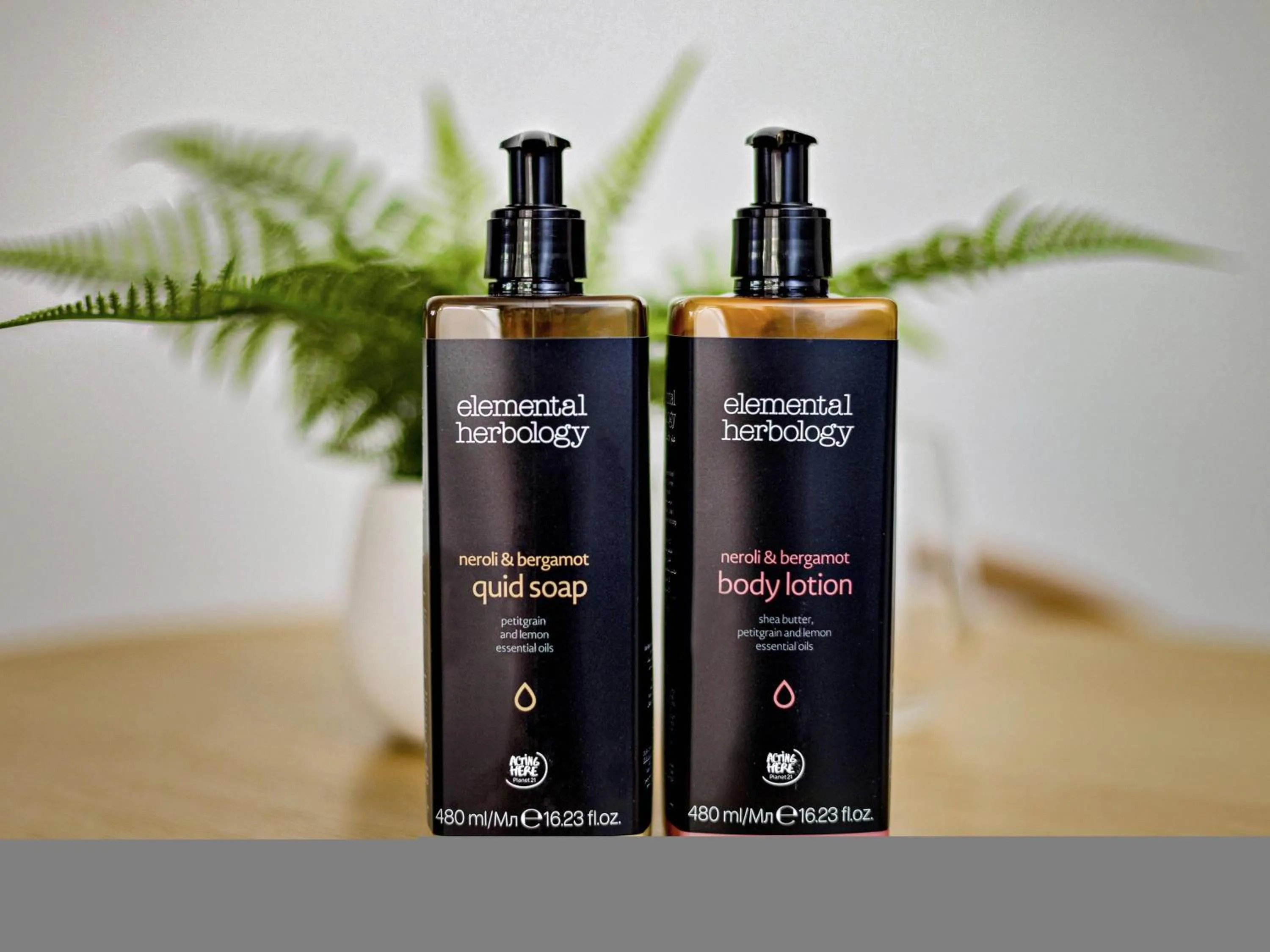 Bedroom in Mercure Cairns