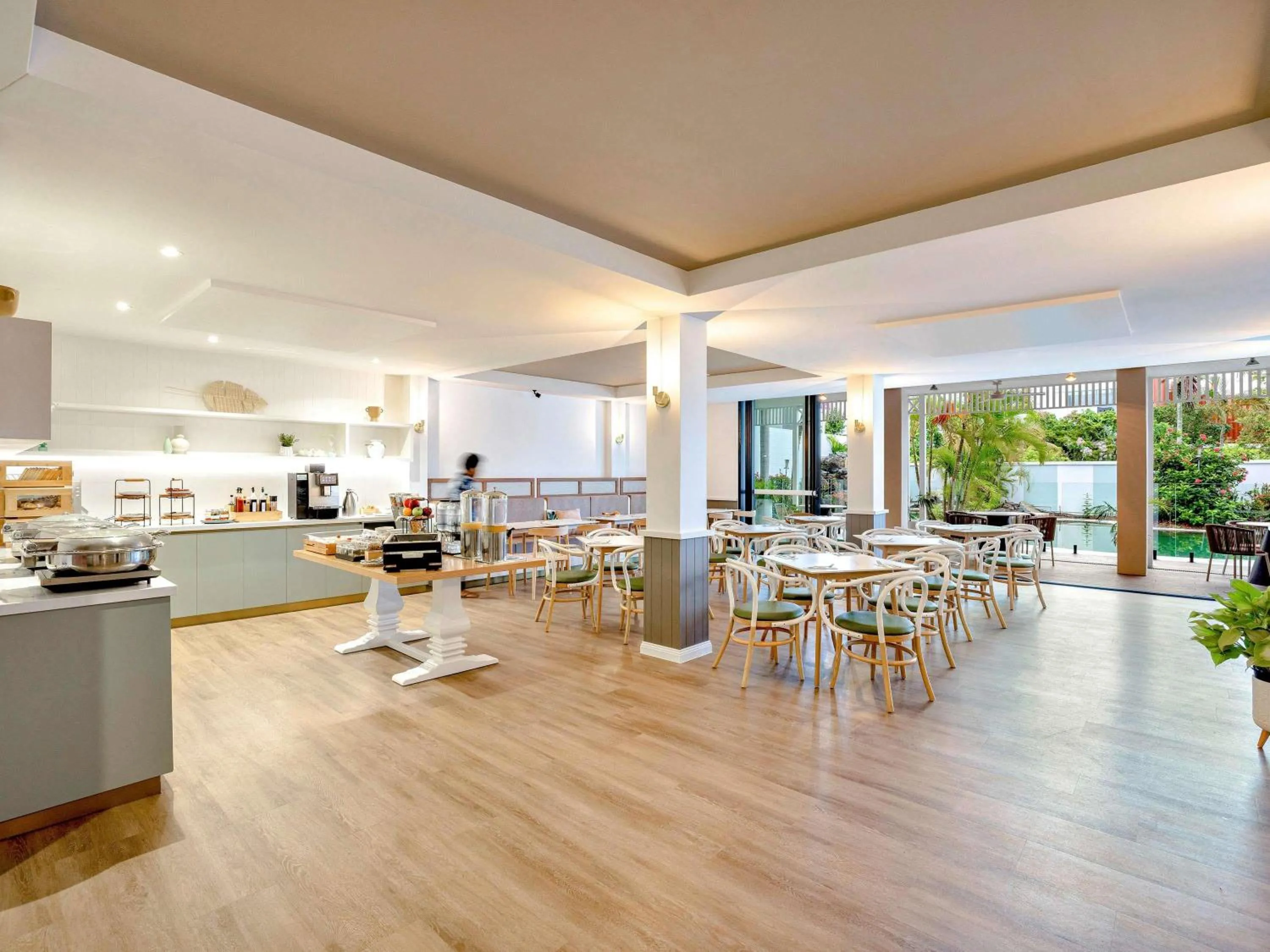 Breakfast in Mercure Cairns