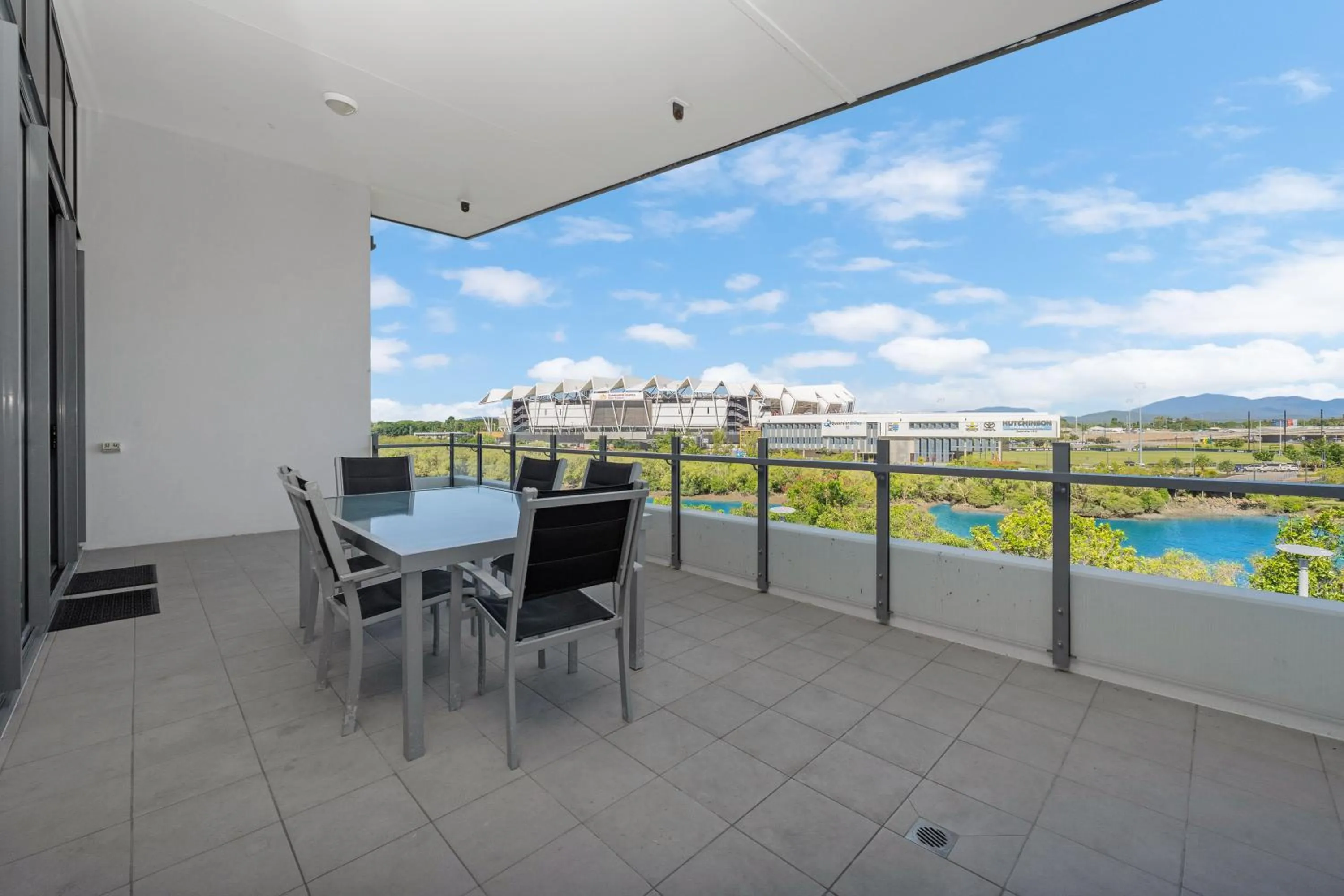 Central Islington Apartments