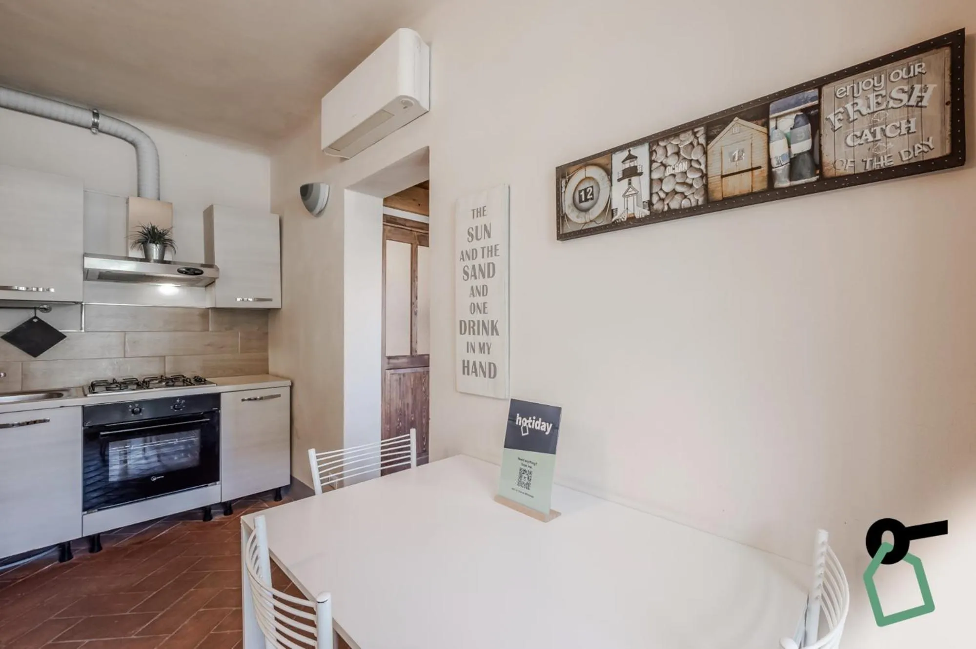 Kitchen or kitchenette in HOTIDAY Apartment Collection - Lerici Terrediliguria