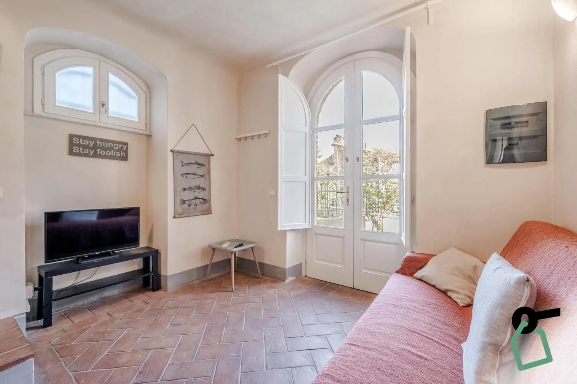 Living room, Bed in HOTIDAY Apartment Collection - Lerici Terrediliguria