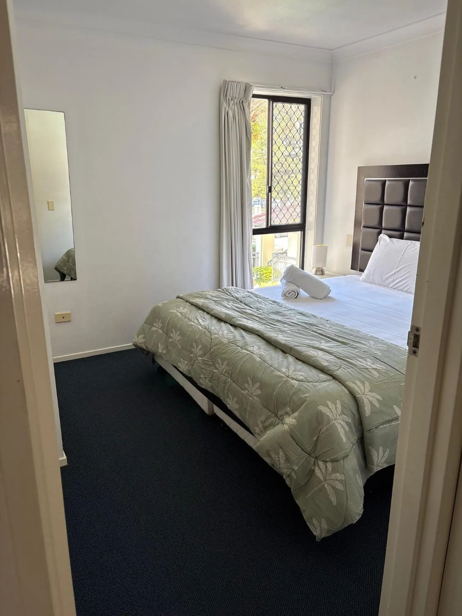 Bedroom, Bed in Island Beach Resort