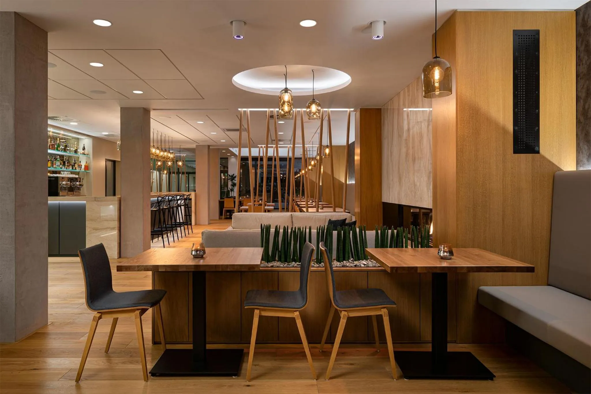 Restaurant/places to eat in Hotel Osvit