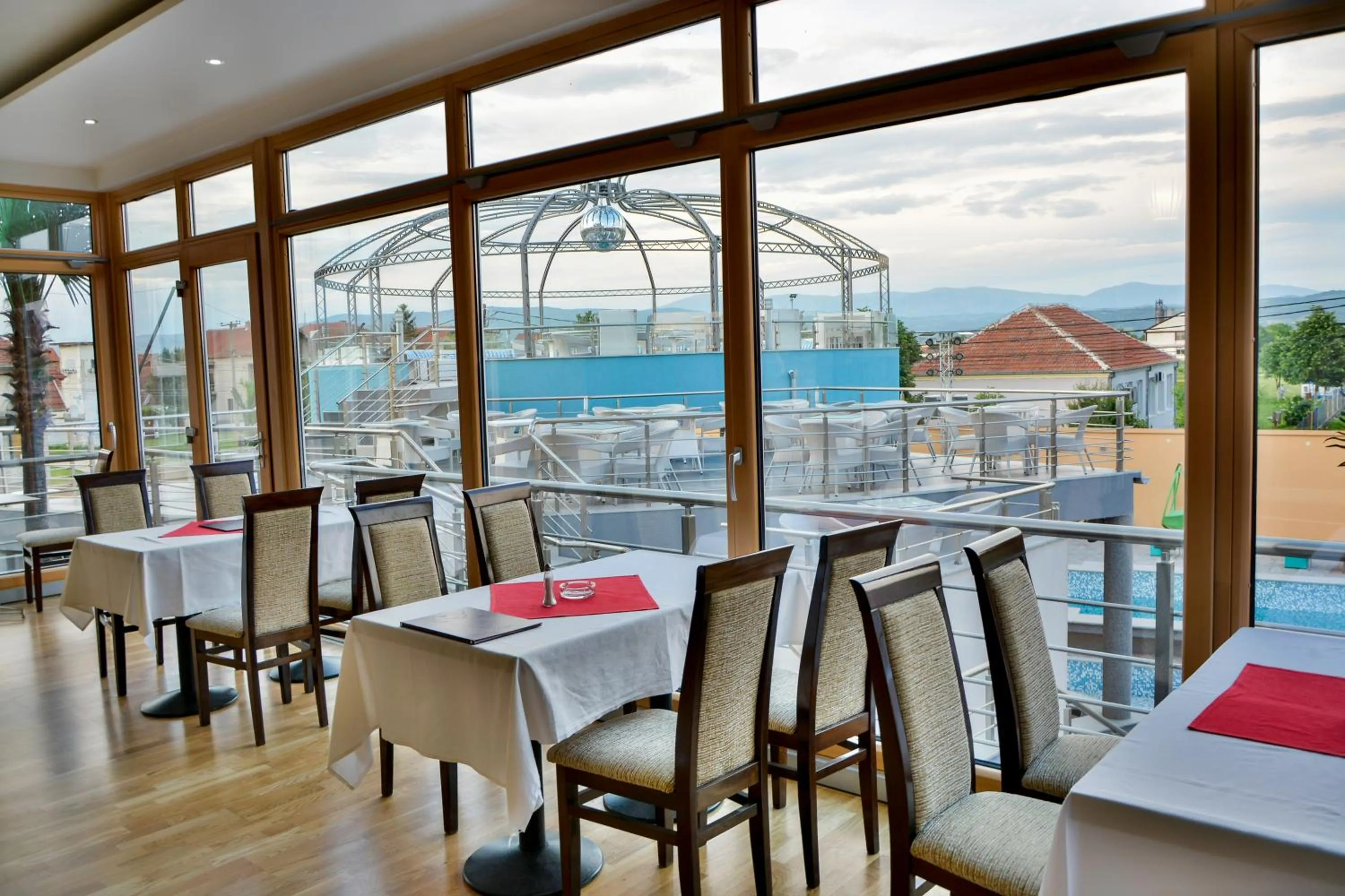 Restaurant/places to eat in Hotel Bella Nella