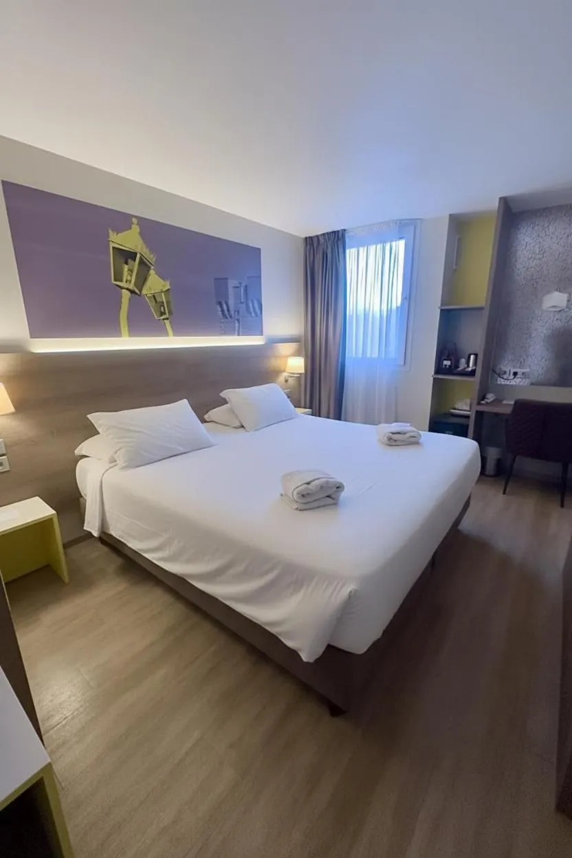 Bedroom, Bed in Best Western Hotelio Montpellier Sud