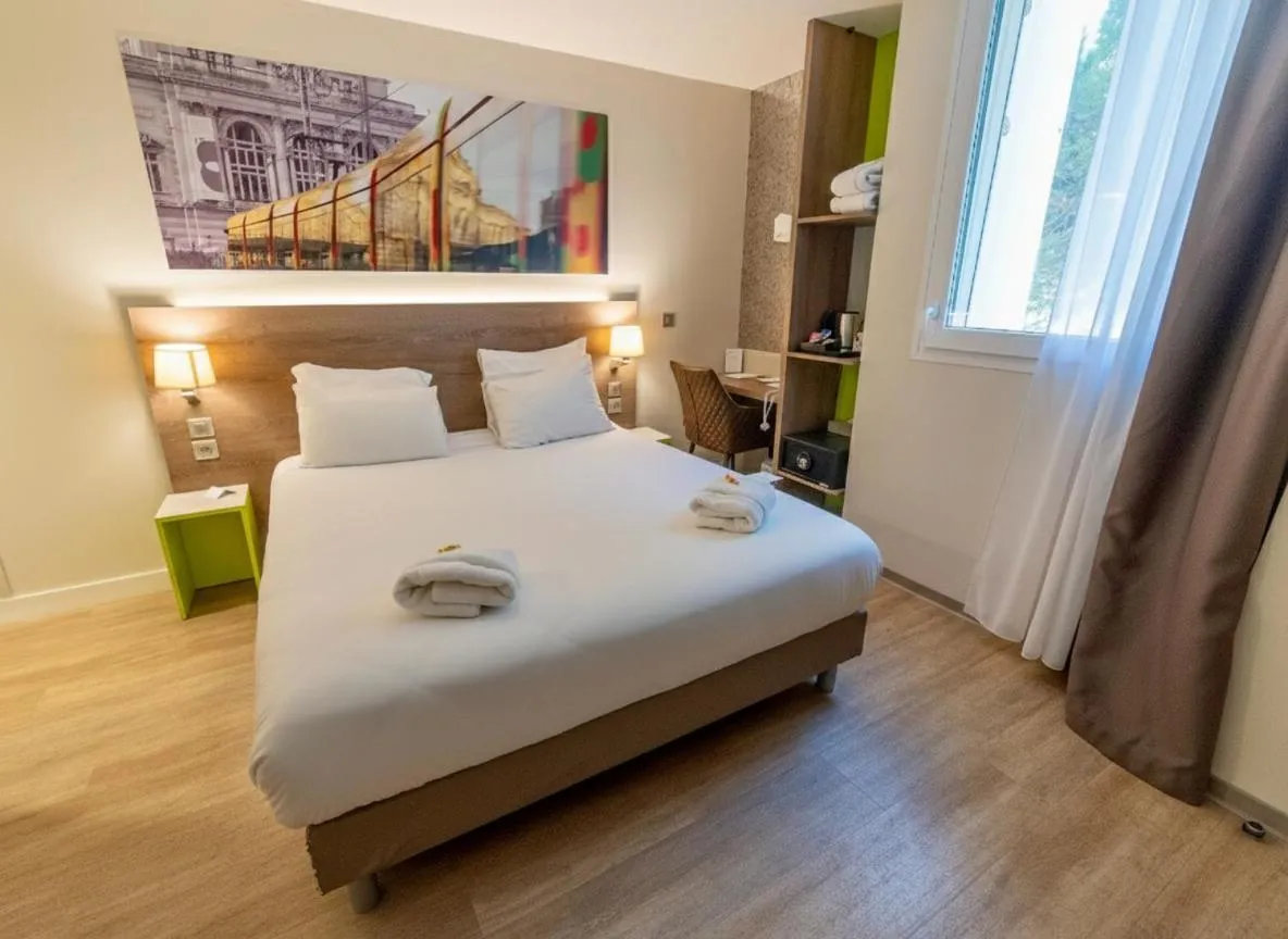 Bedroom, Bed in Best Western Hotelio Montpellier Sud
