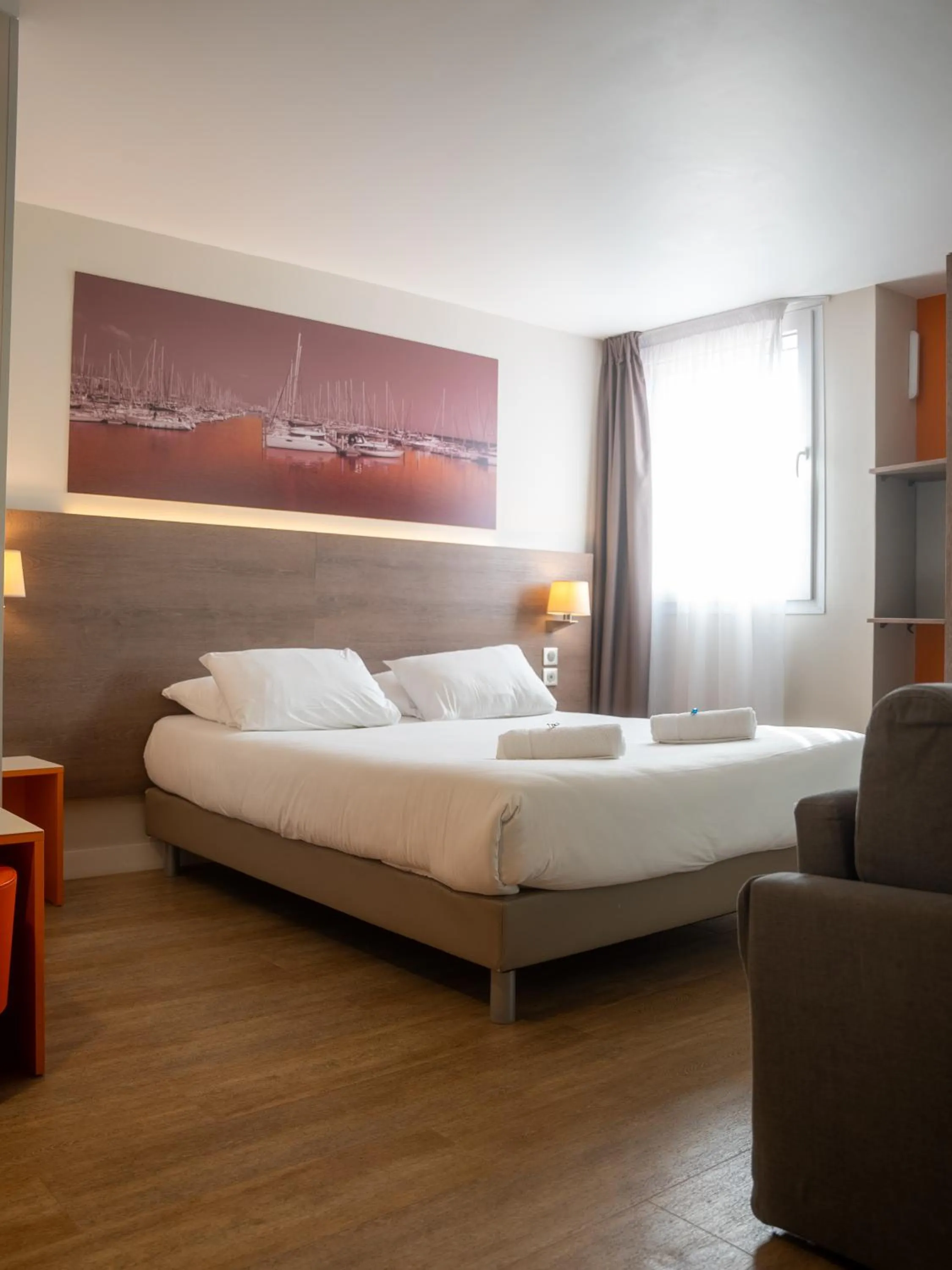 Bedroom, Bed in Best Western Hotelio Montpellier Sud