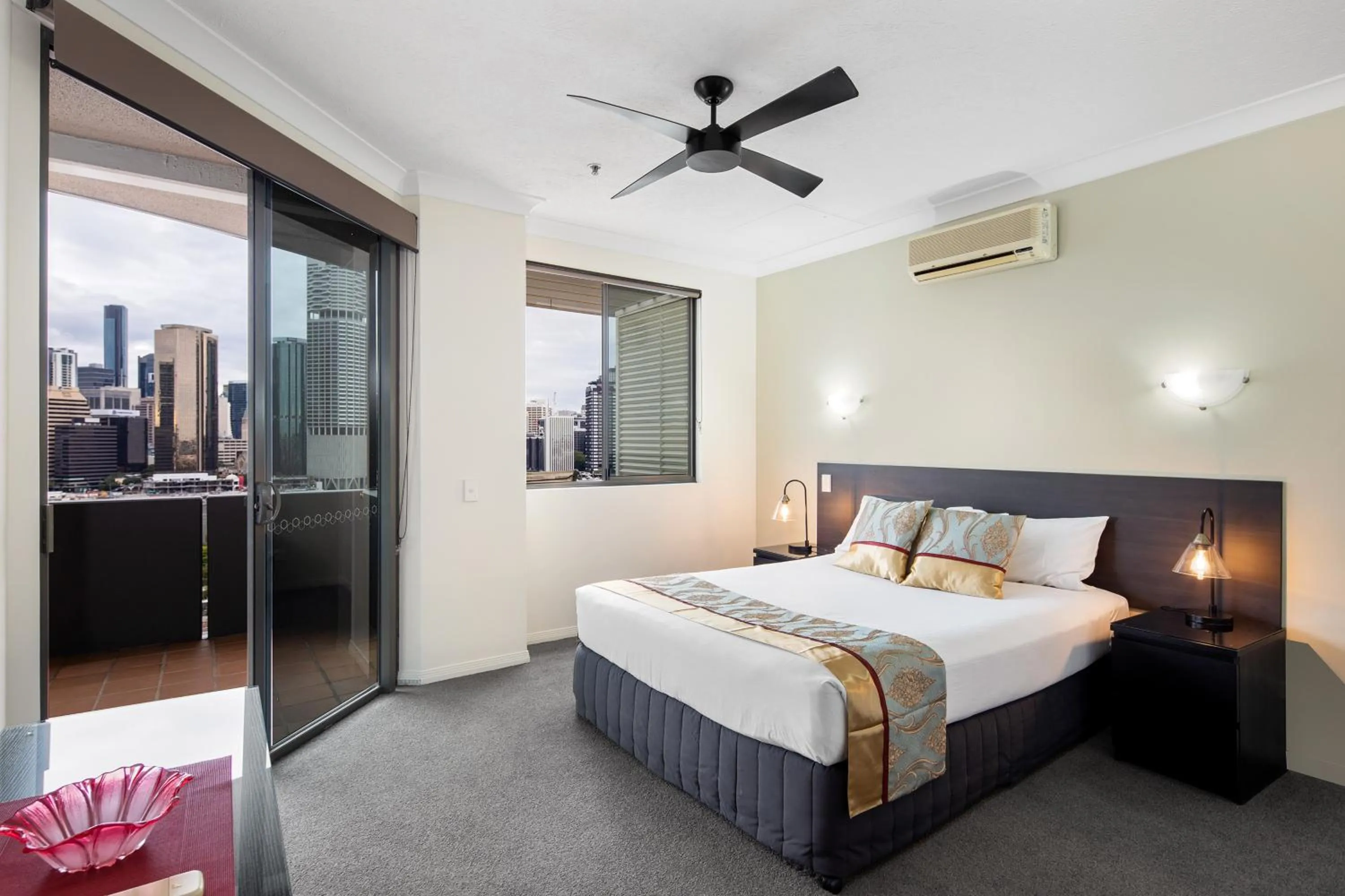 Bed in Bridgewater Apartments