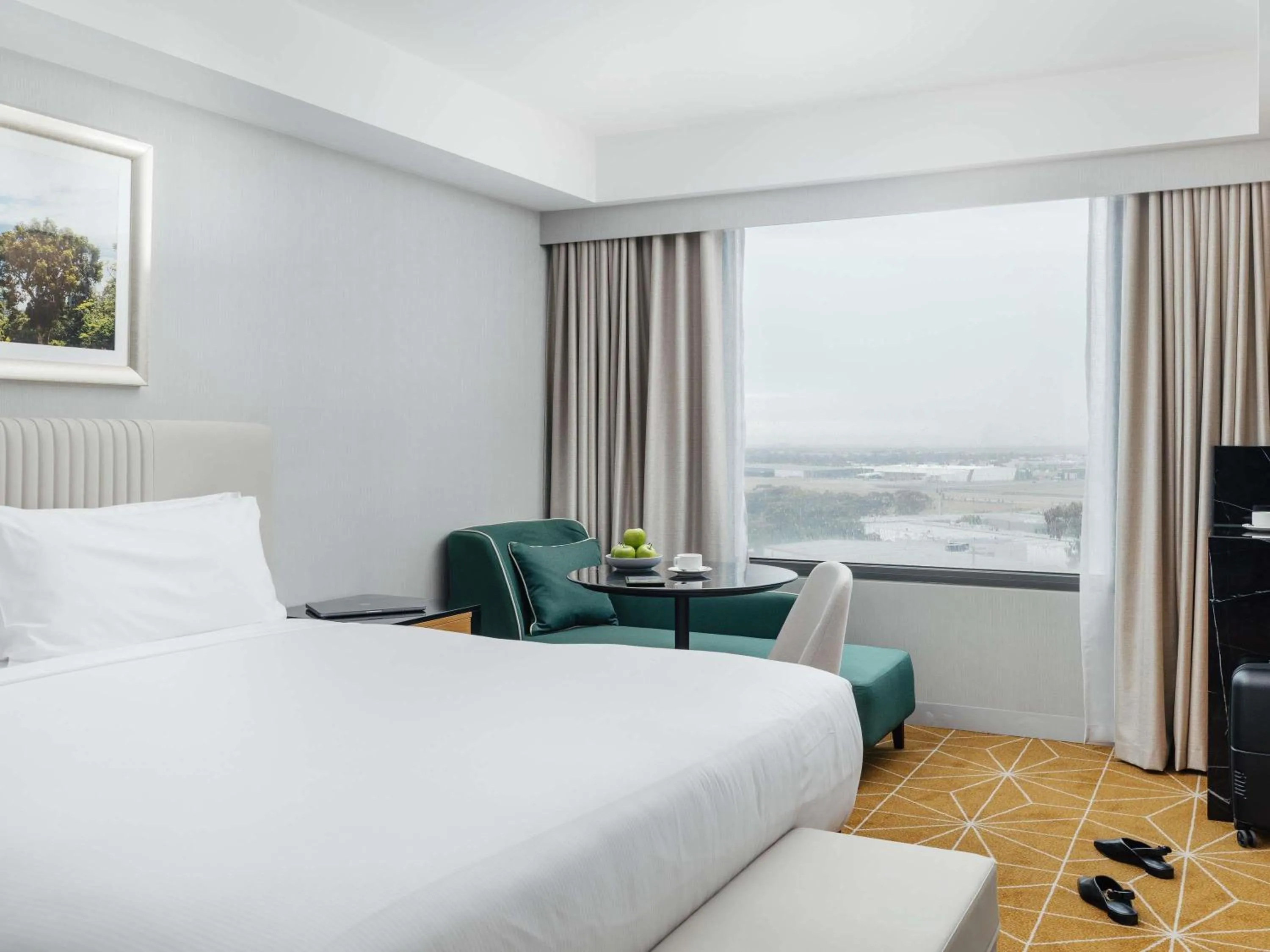 Property building, Bed in Mantra Melbourne Airport