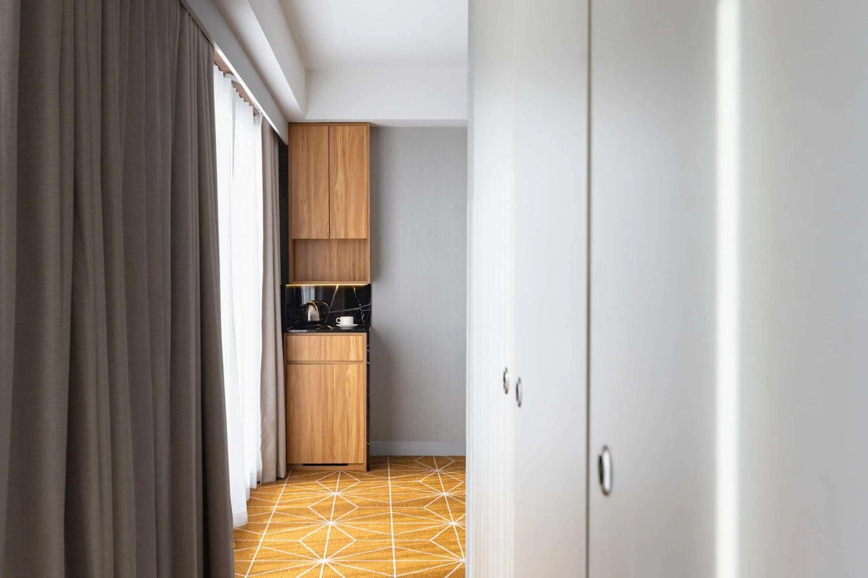 Coffee/tea facilities in Mantra Melbourne Airport