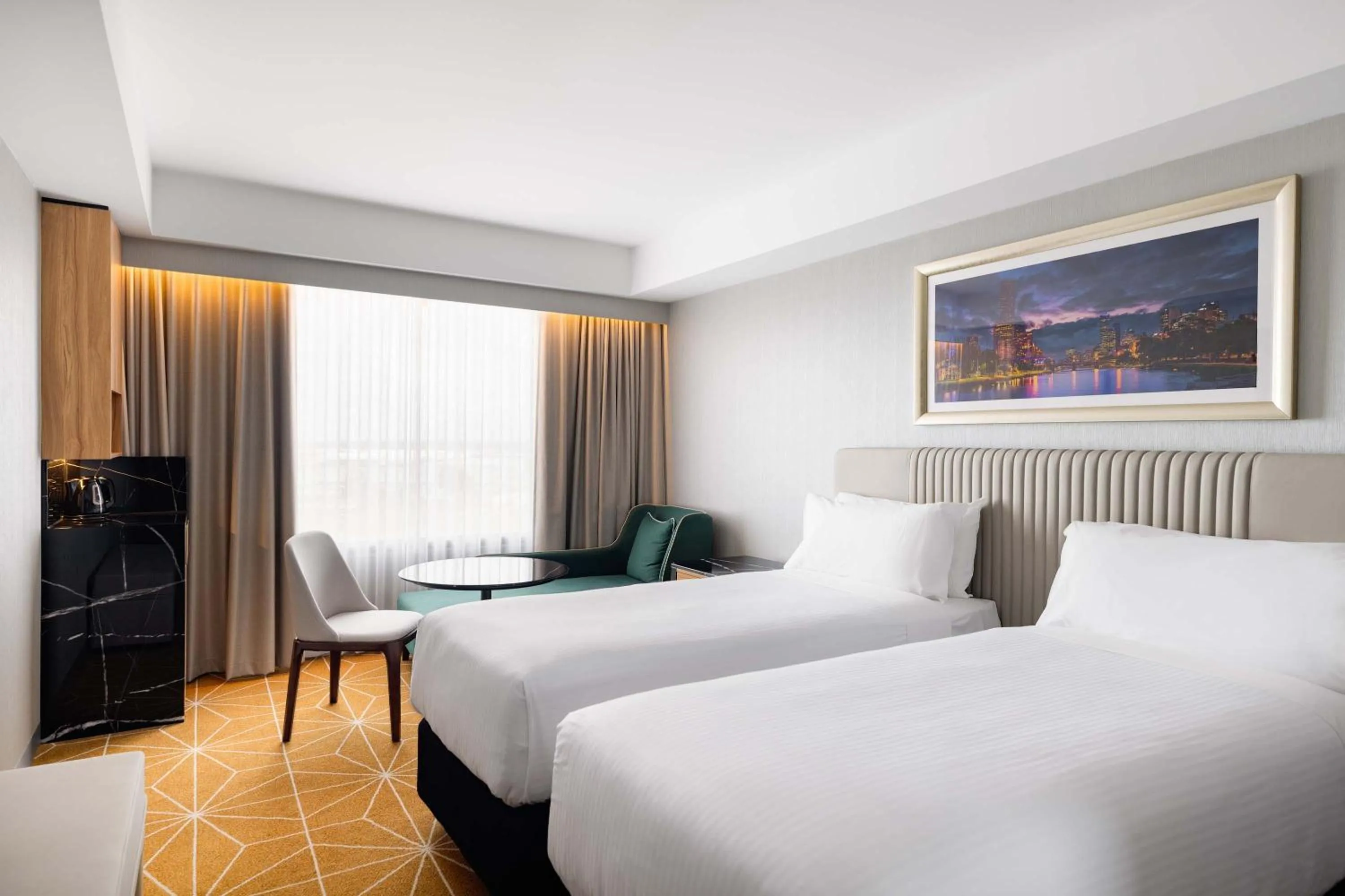 Bed in Mantra Melbourne Airport