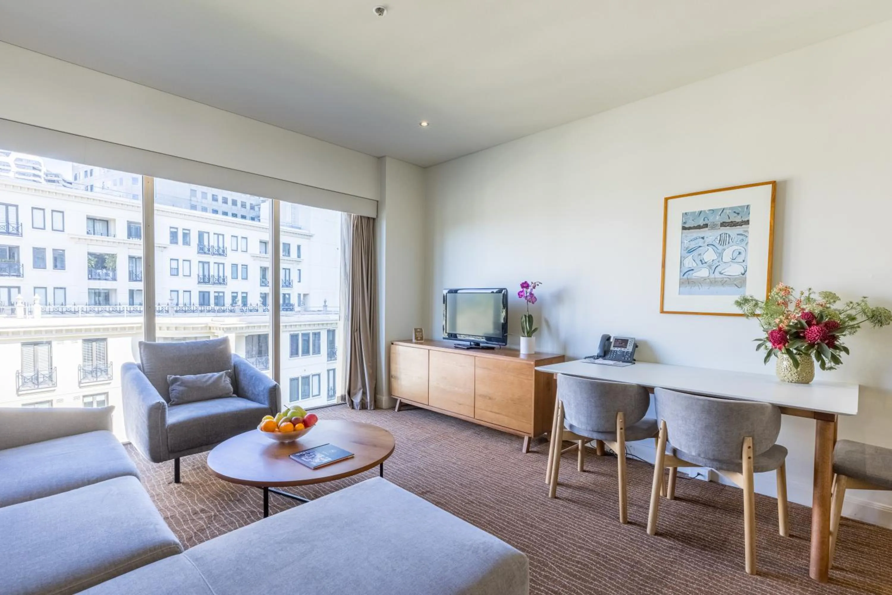 Living room in Seasons Botanic Gardens