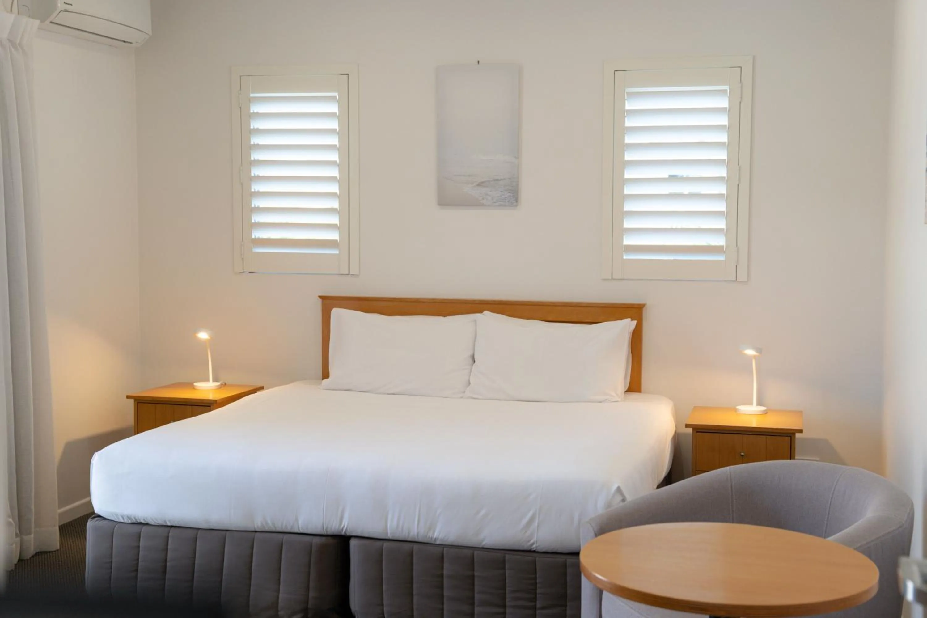 Bed in Twin Quays Noosa