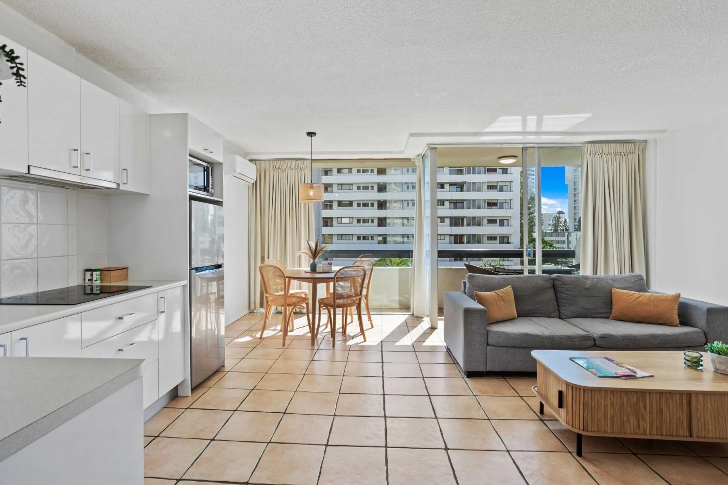 Living room in Hi Ho Beach Apartments on Broadbeach