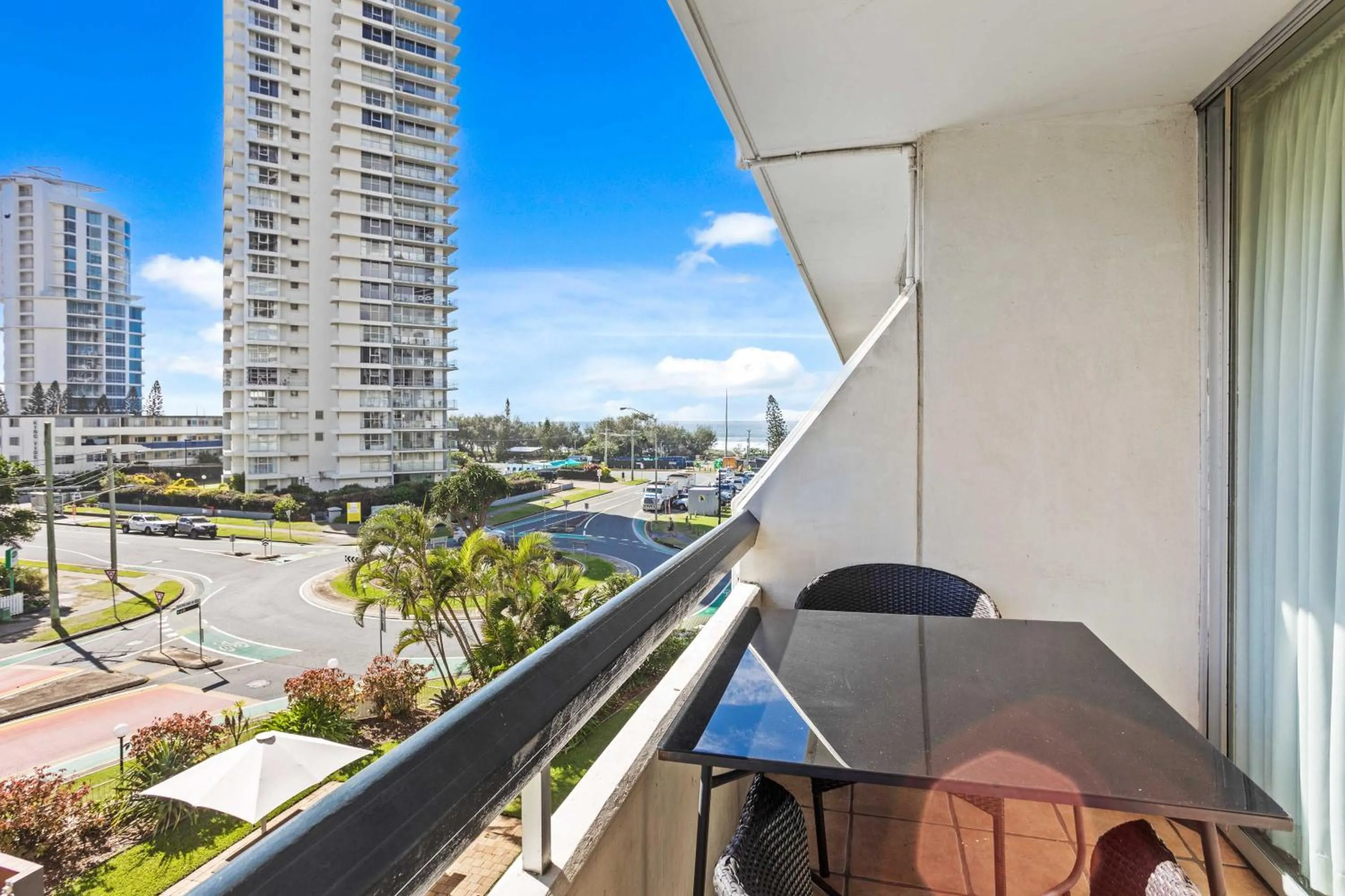 Balcony/Terrace in Hi Ho Beach Apartments on Broadbeach