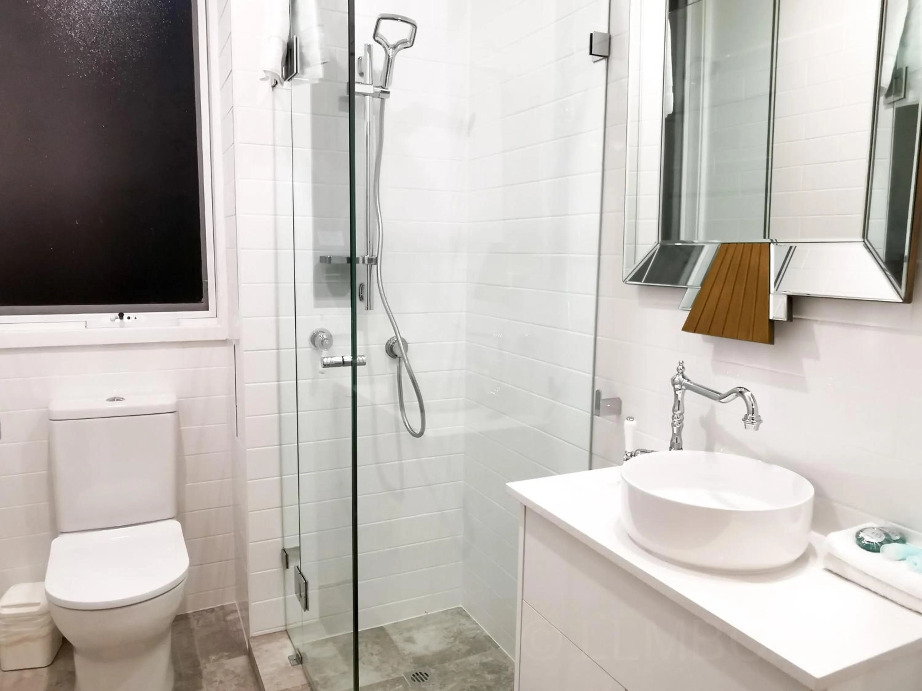 Bathroom in Adelaide Mansions Apartments