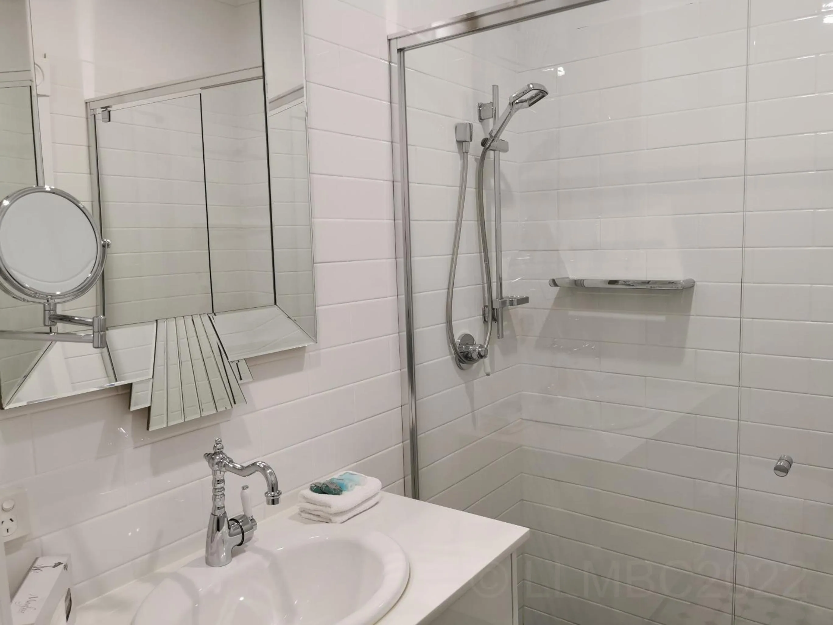 Bathroom in Adelaide Mansions Apartments