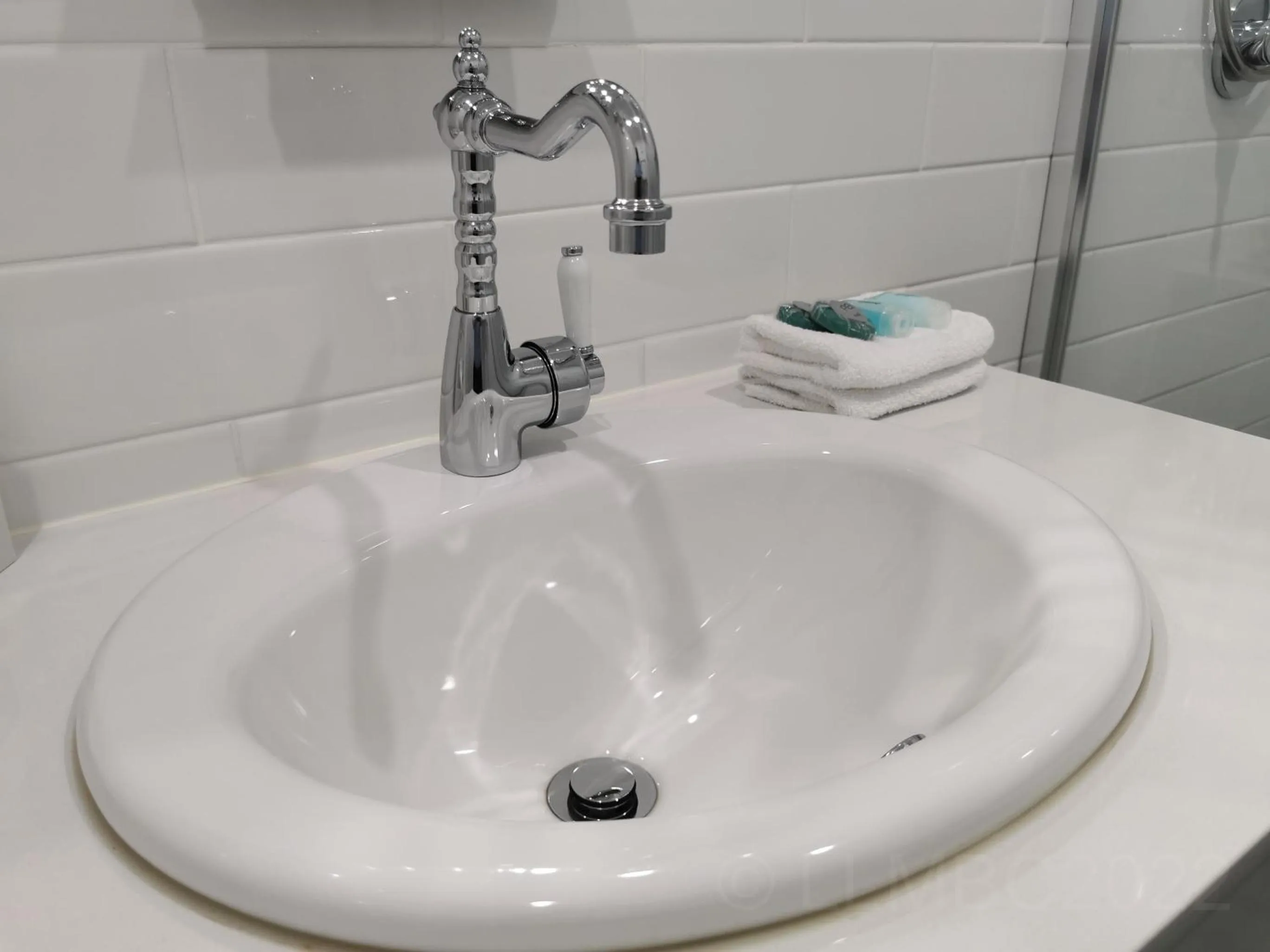 Bathroom in Adelaide Mansions Apartments