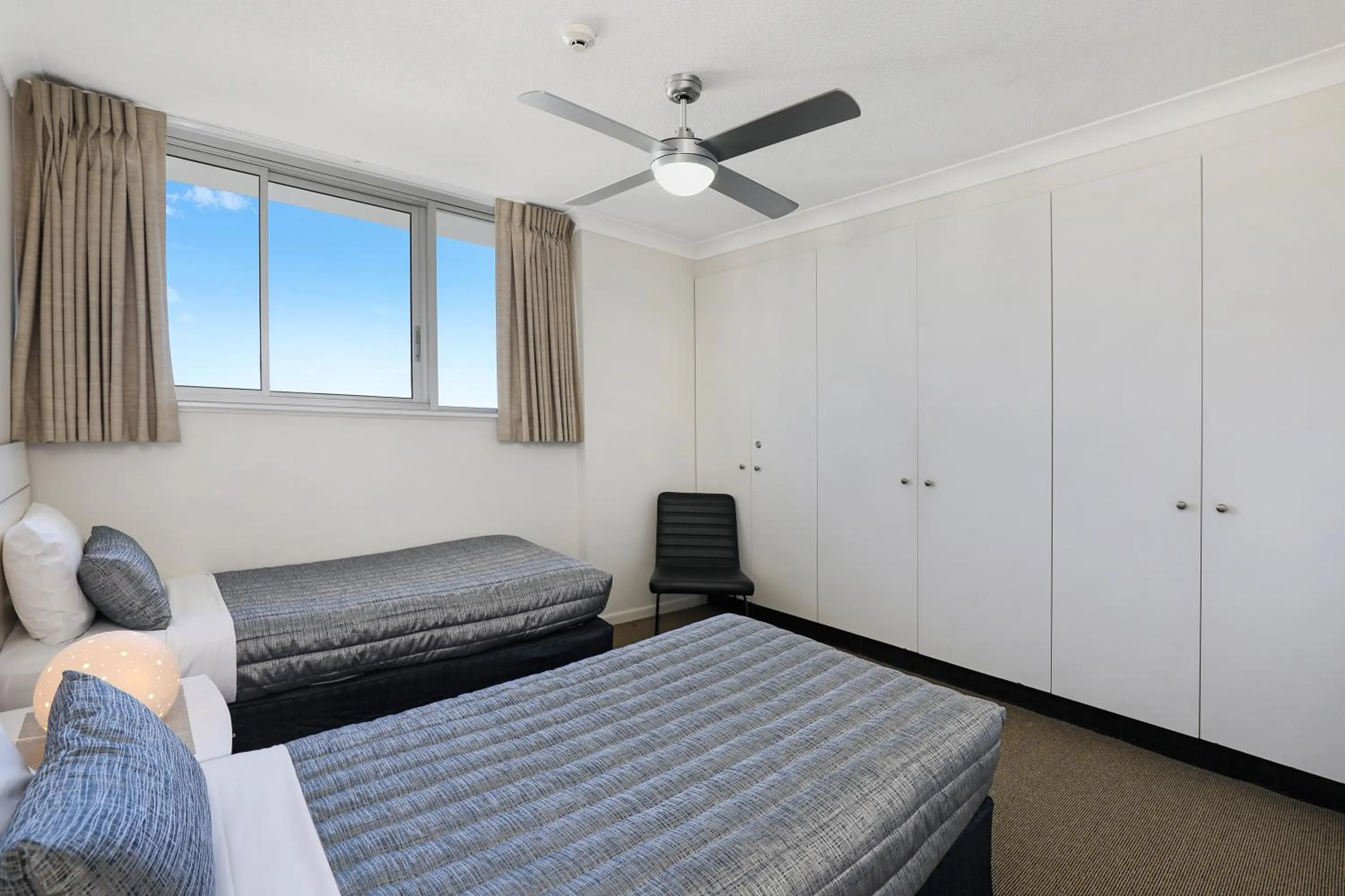 Bed in Elouera Tower