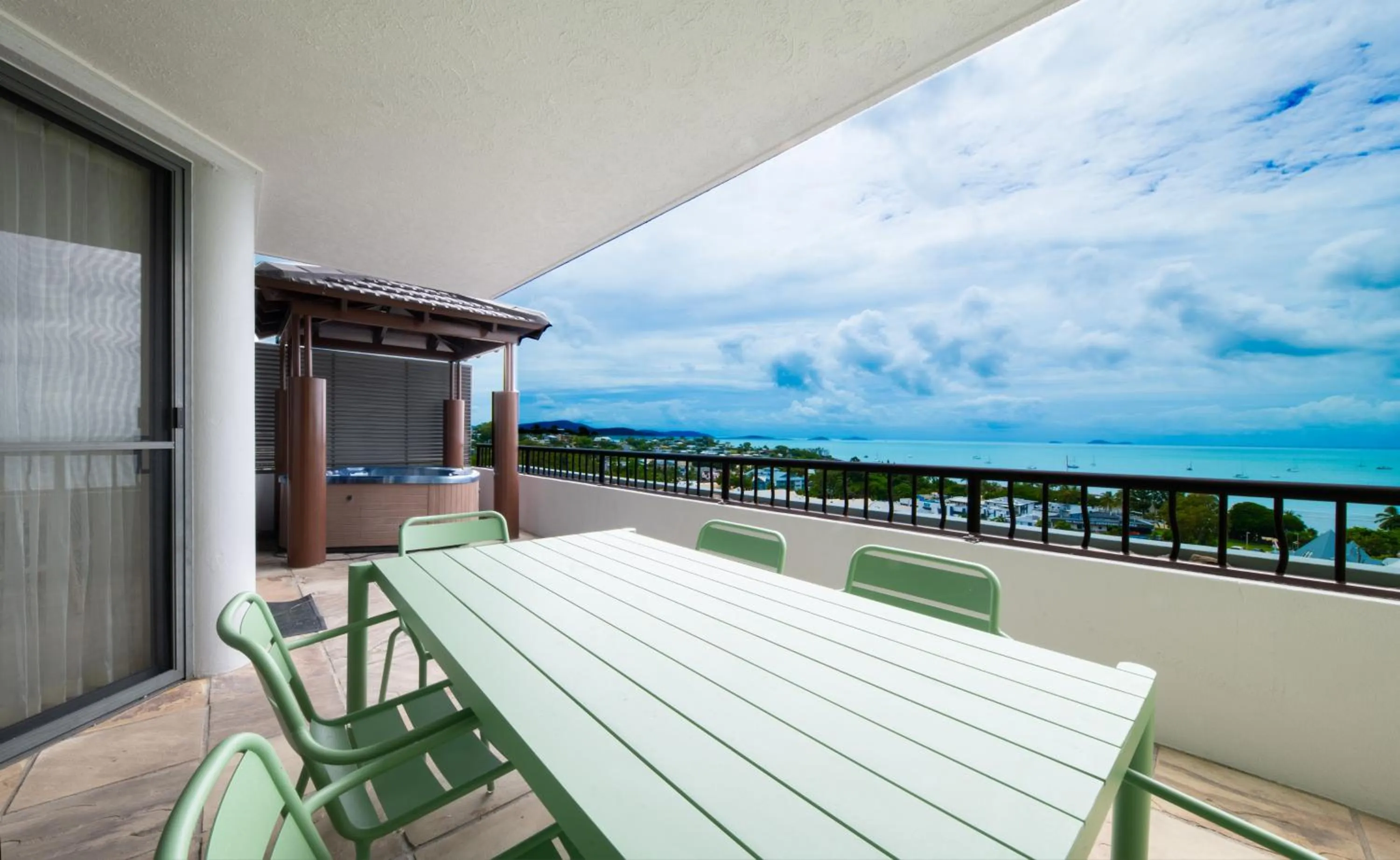 Balcony/Terrace in at Water's Edge Resort