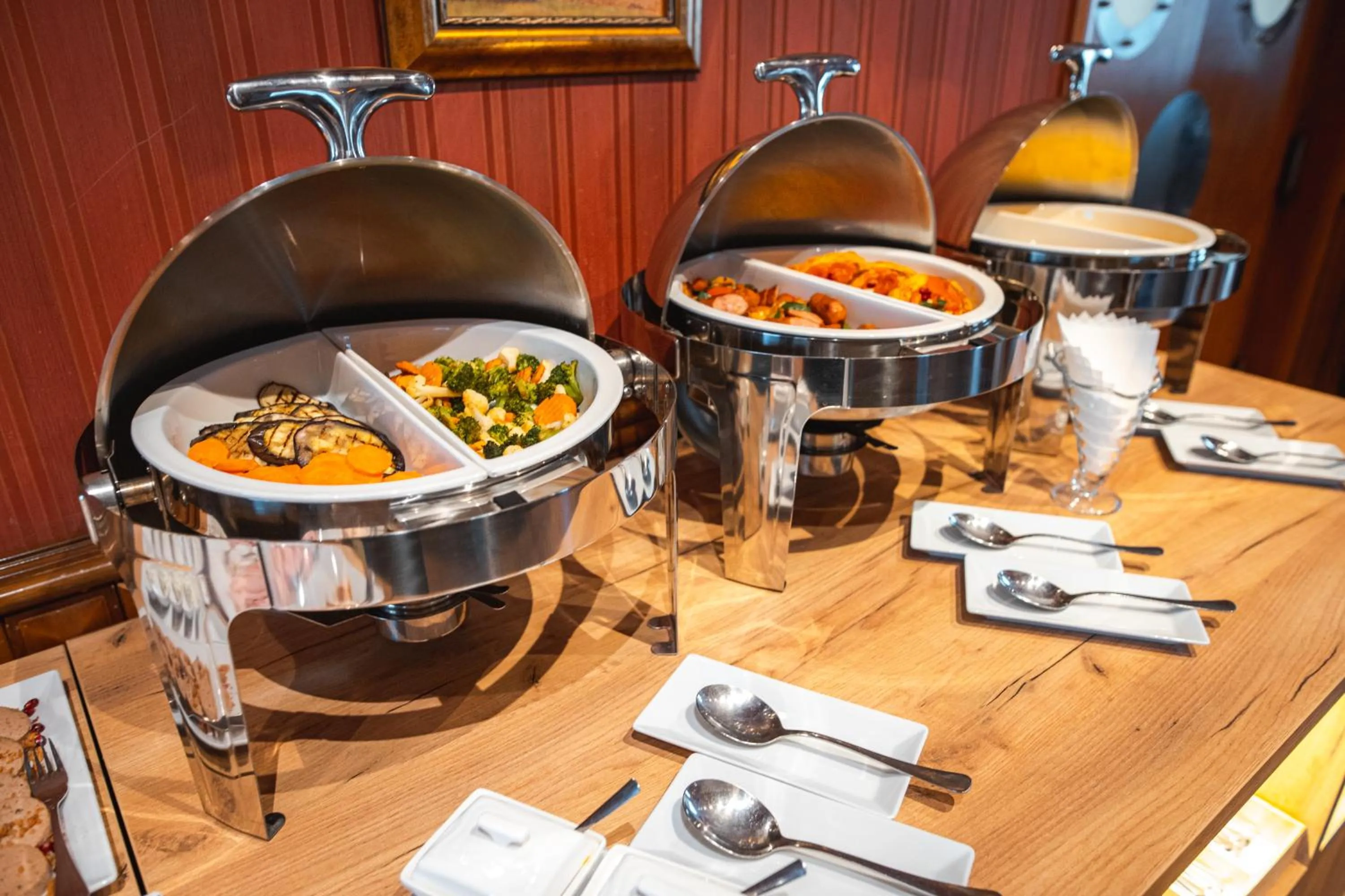 Buffet breakfast in Premium Hotel Bacero Wrocław