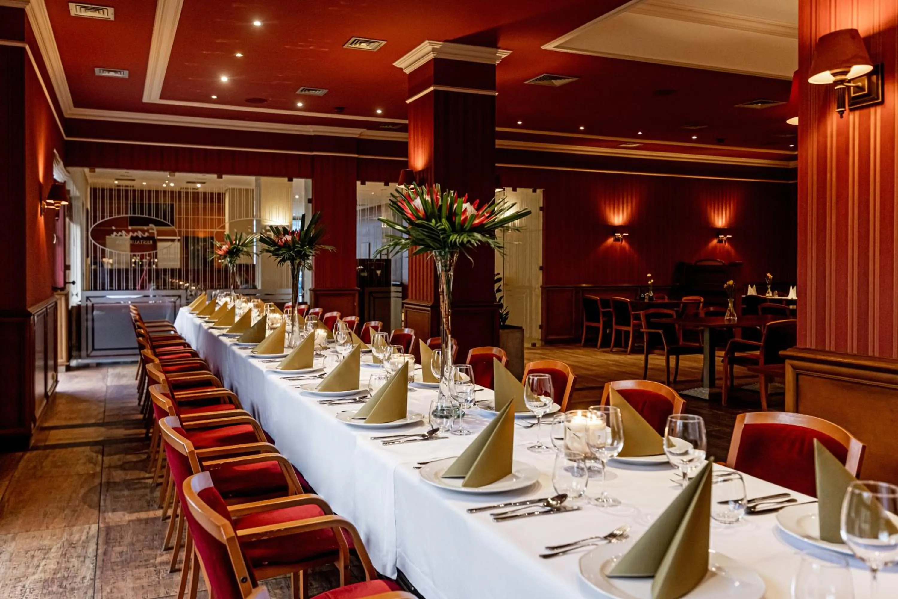 Restaurant/places to eat in Premium Hotel Bacero Wrocław