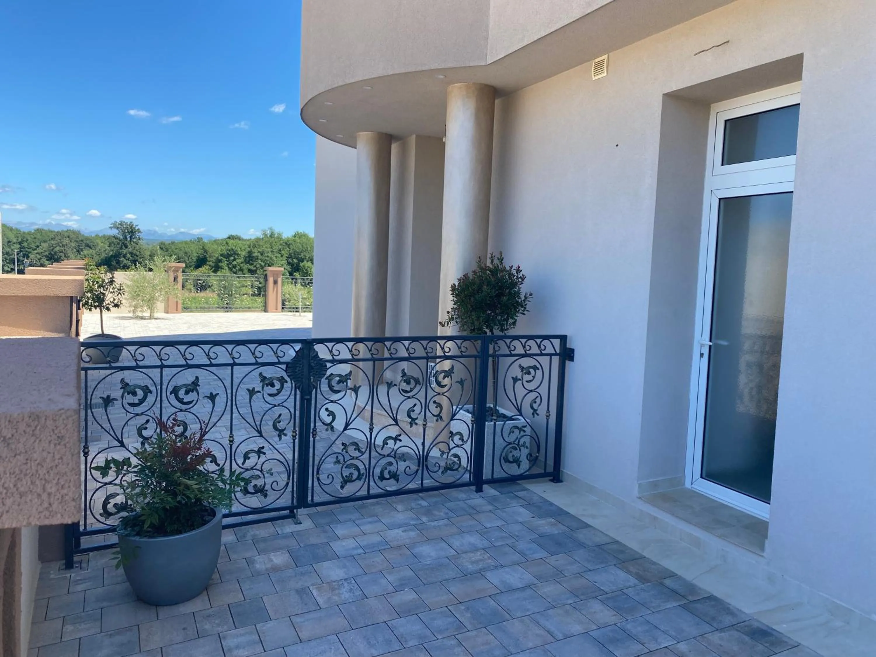 Patio in Villa Flowers