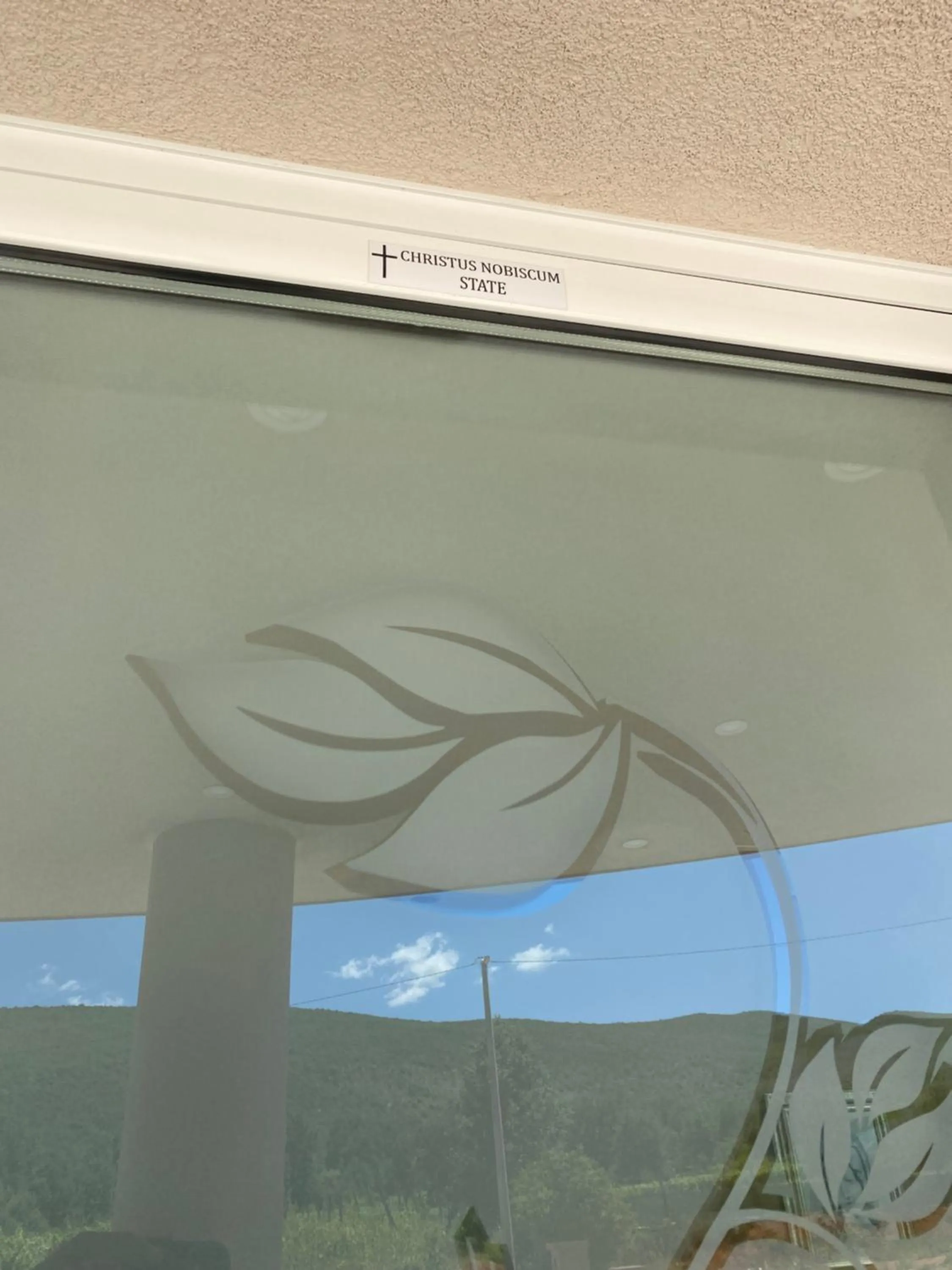 Facade/entrance in Villa Flowers