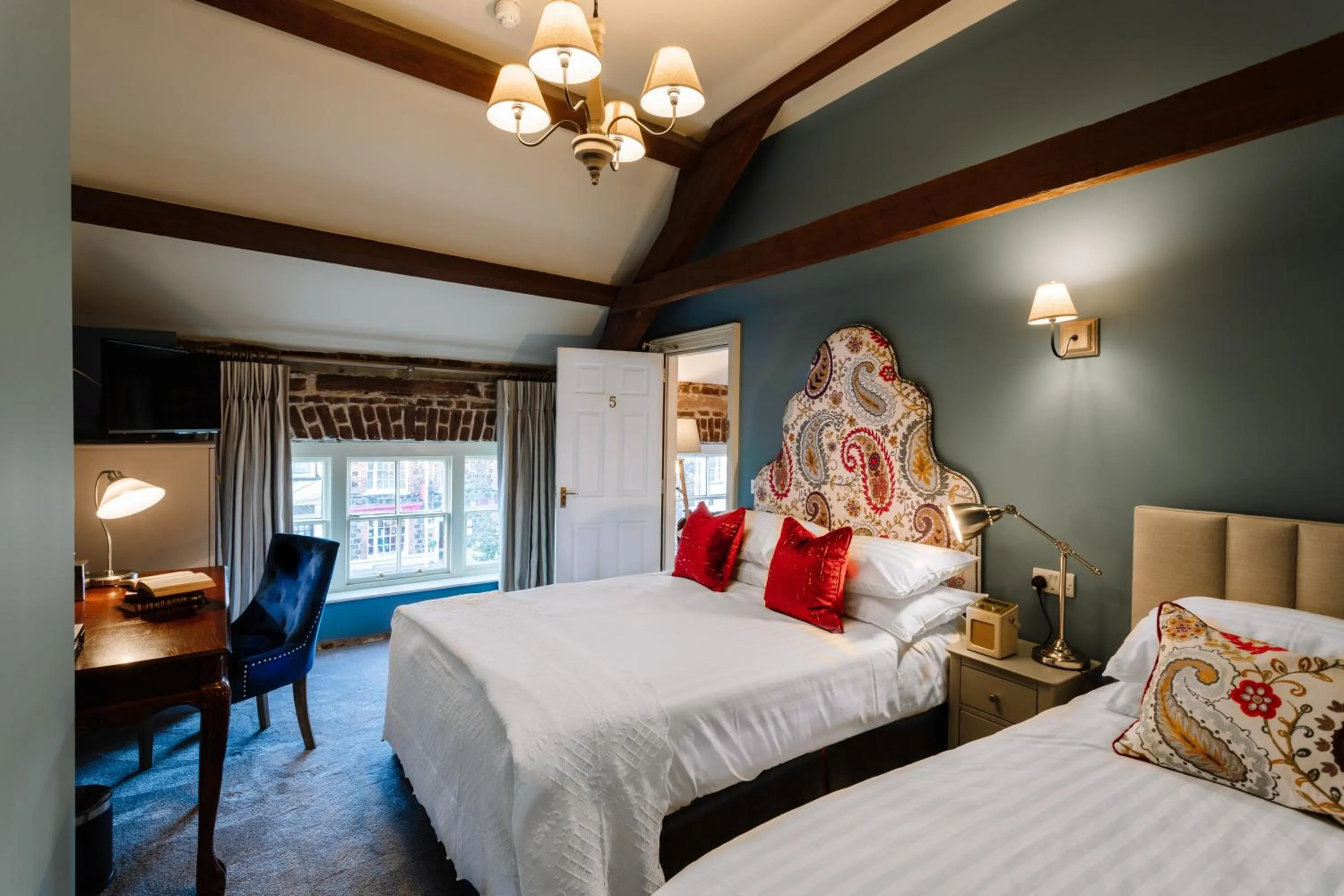 Bedroom, Bed in Ralph's