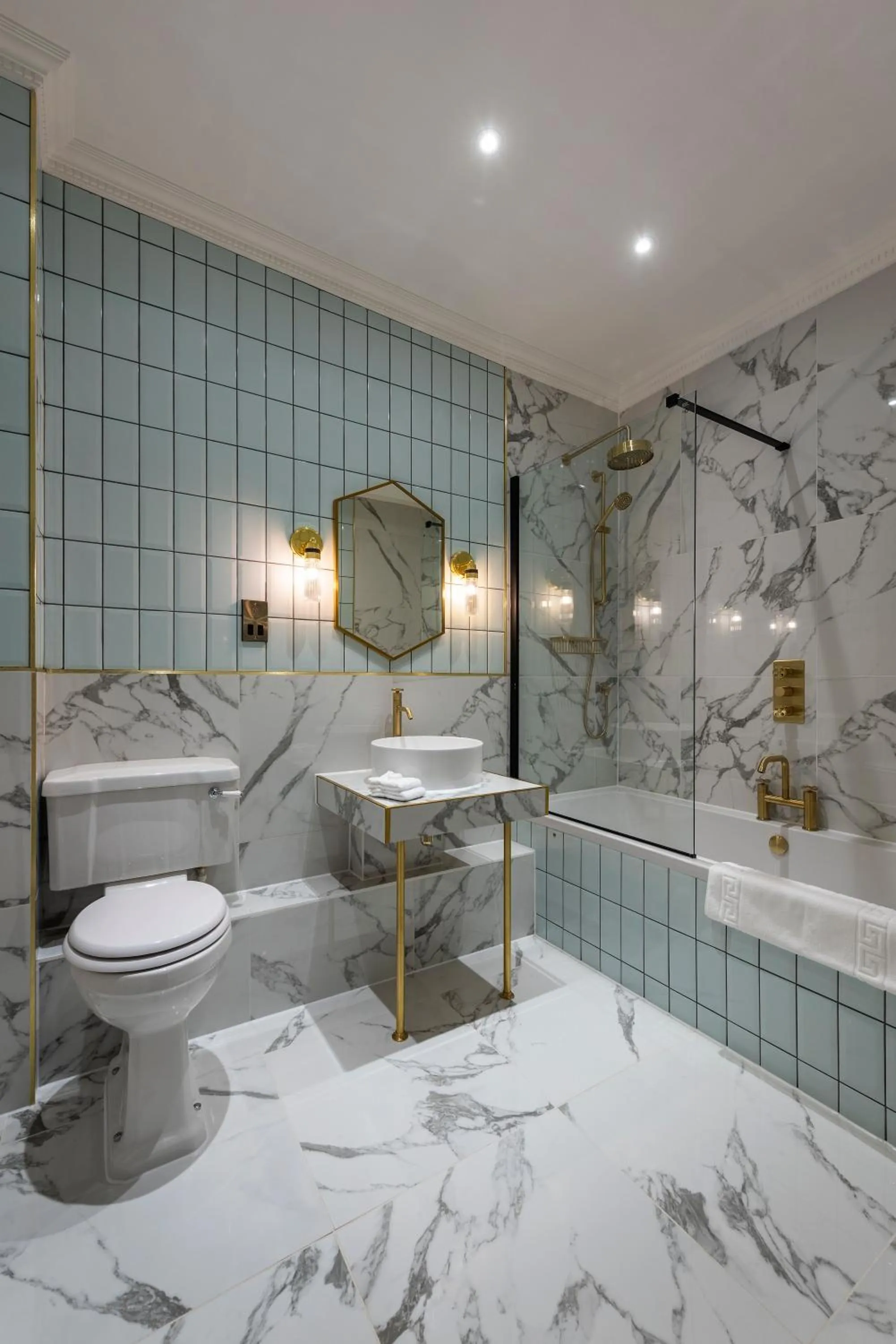 Bathroom in The George Hotel