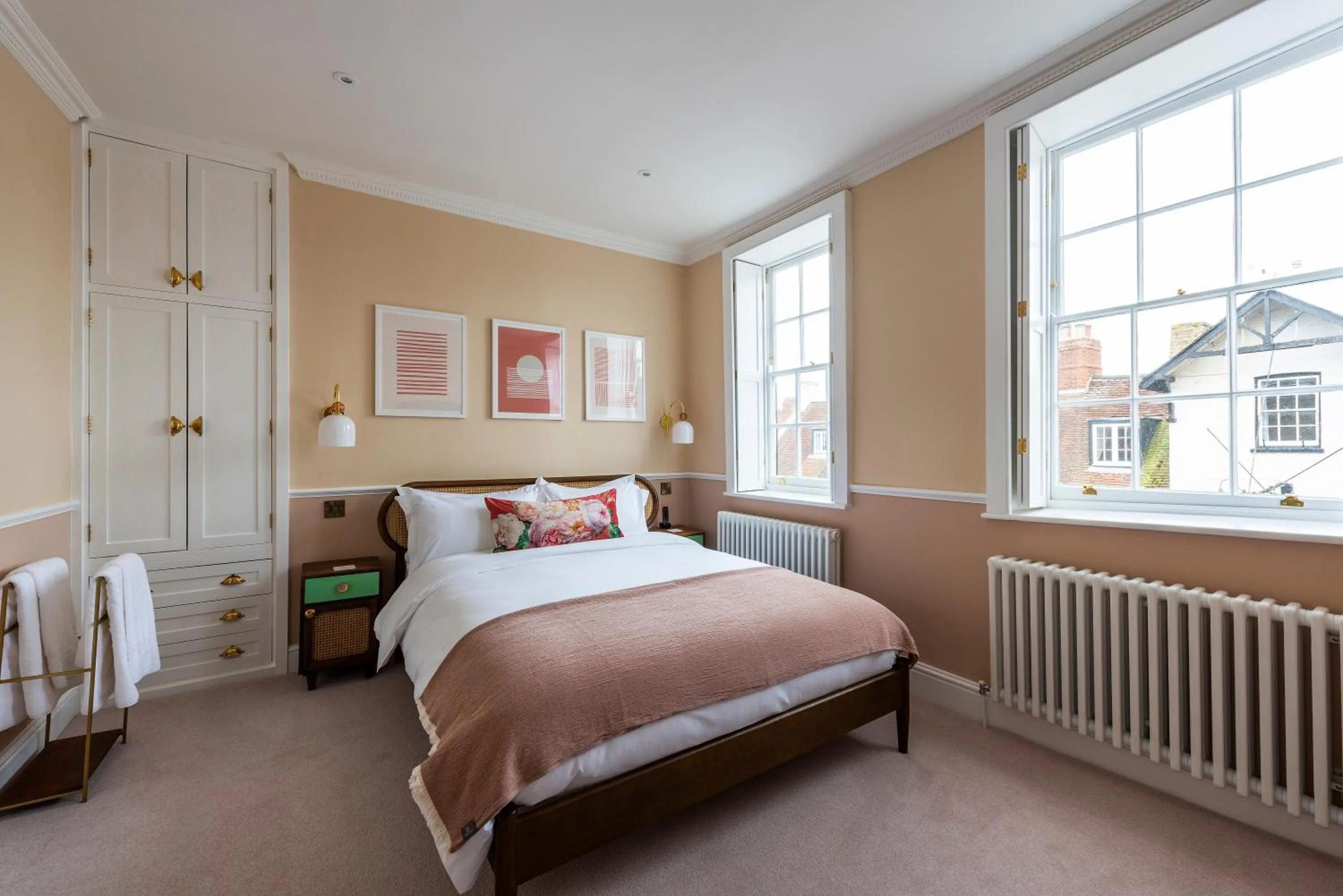 Bedroom, Bed in The George Hotel