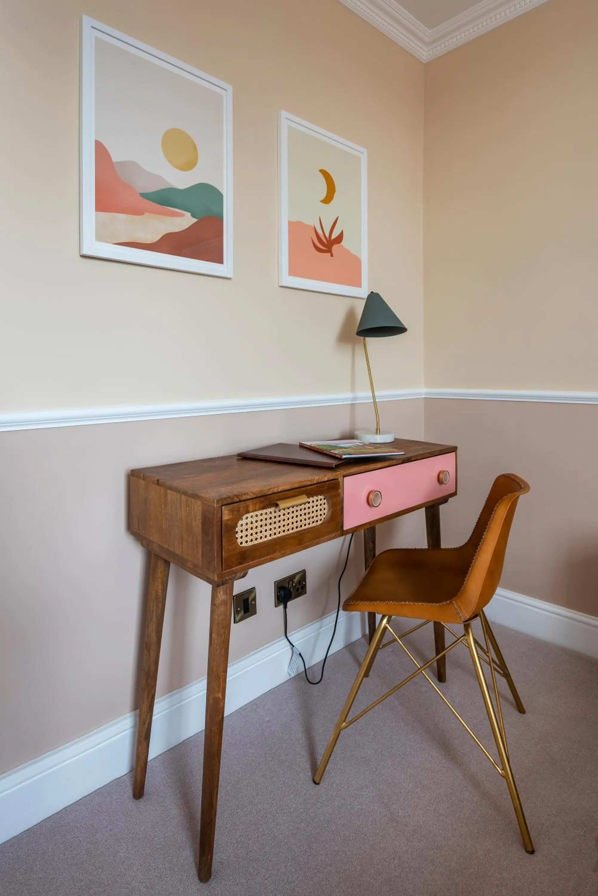 Seating area in The George Hotel