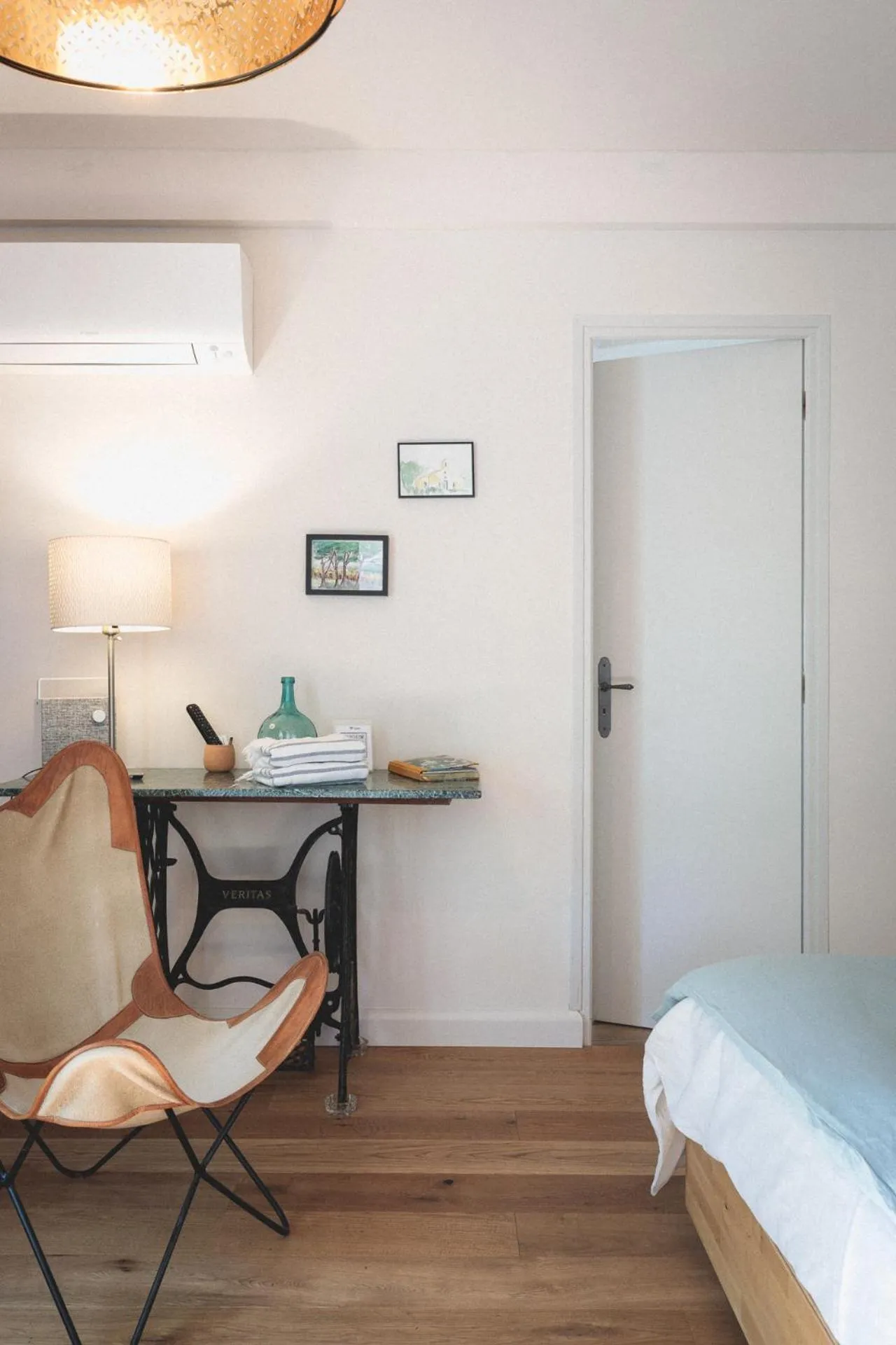 Decorative detail, Bed in Bastide Sainte Trinide