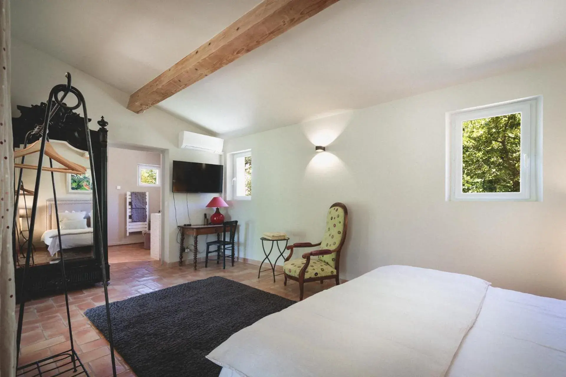 Deluxe Double Room in Bastide Sainte Trinide Deluxe Double Room in Bastide Sainte Trinide