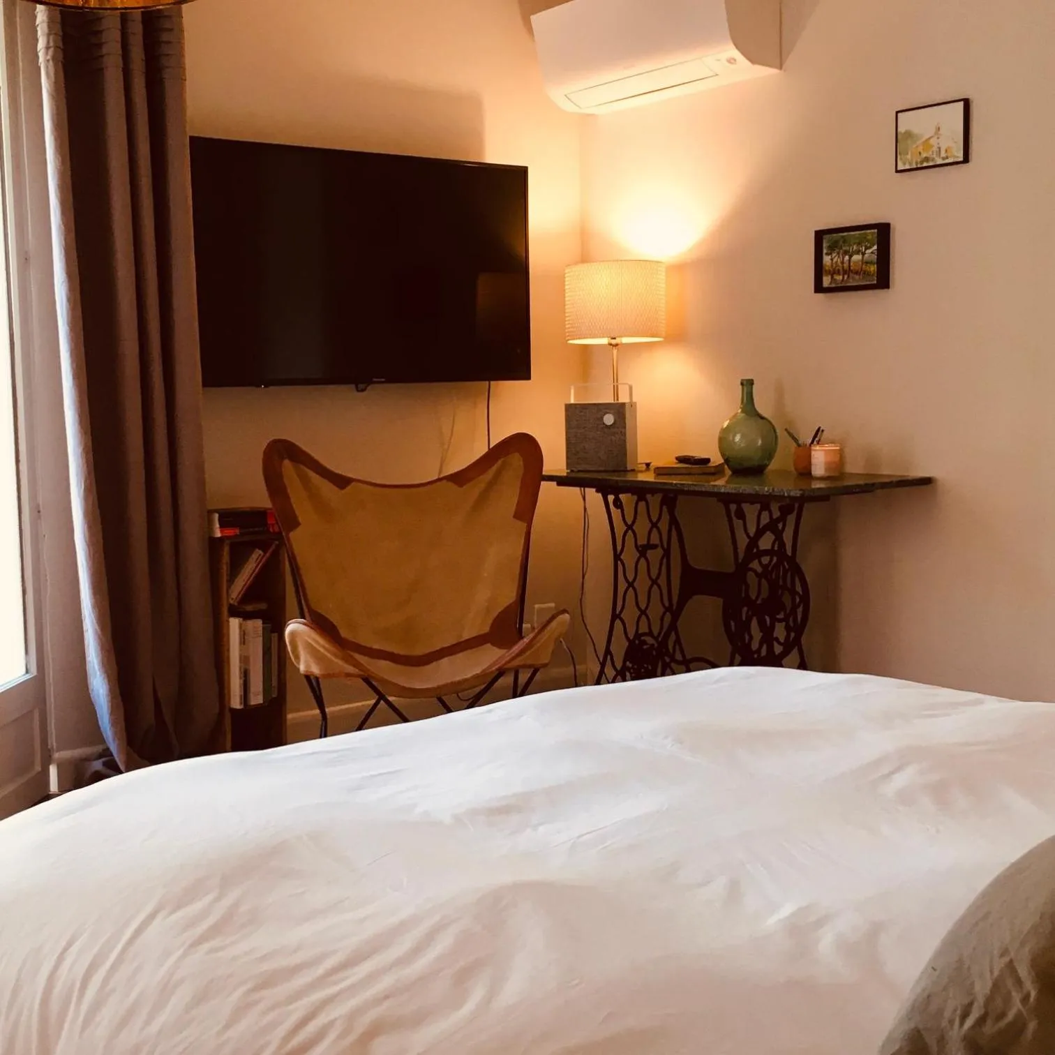 TV and multimedia, Bed in Bastide Sainte Trinide